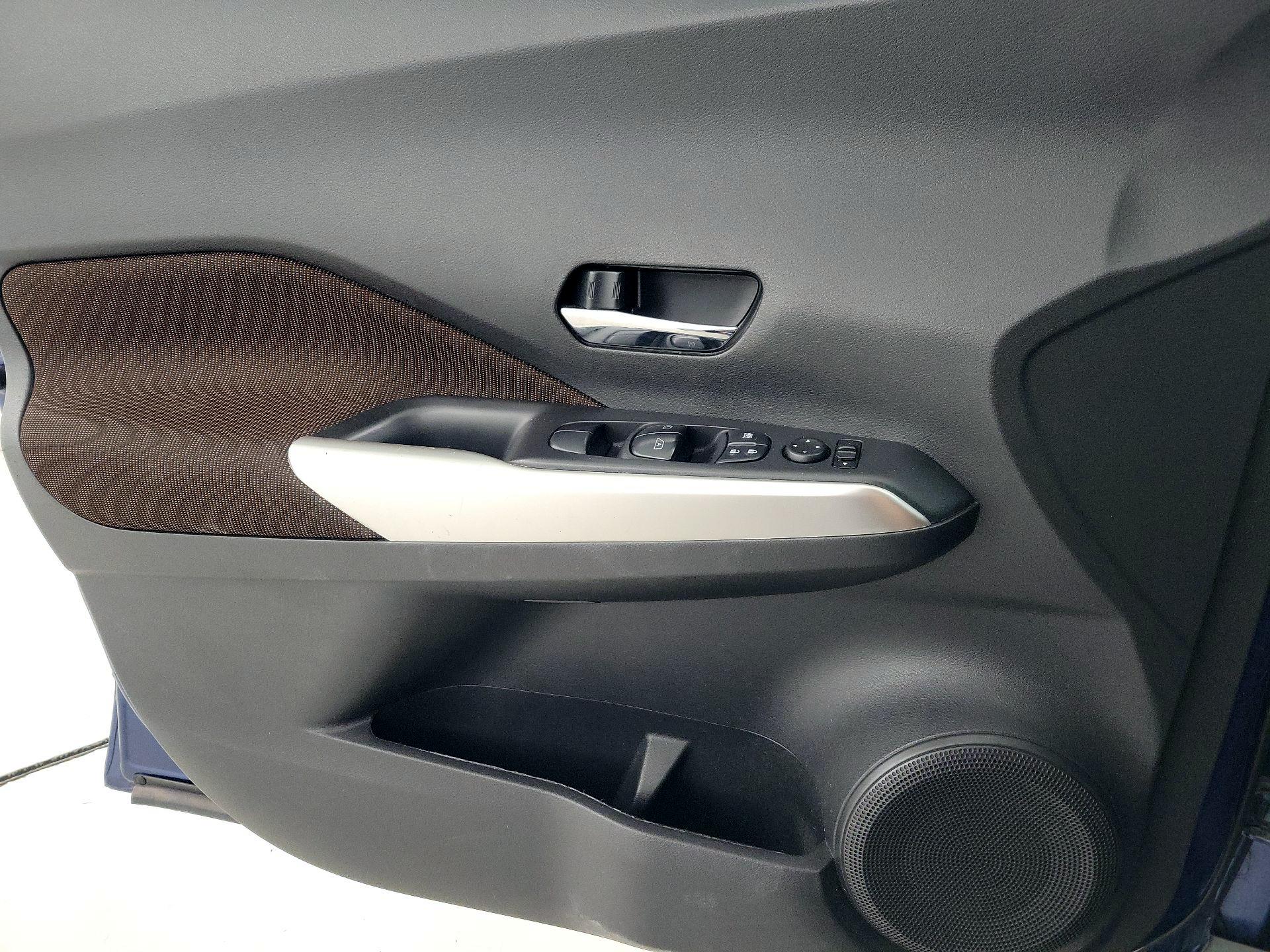 Thumbnail: 2018 Nissan Kicks - 12