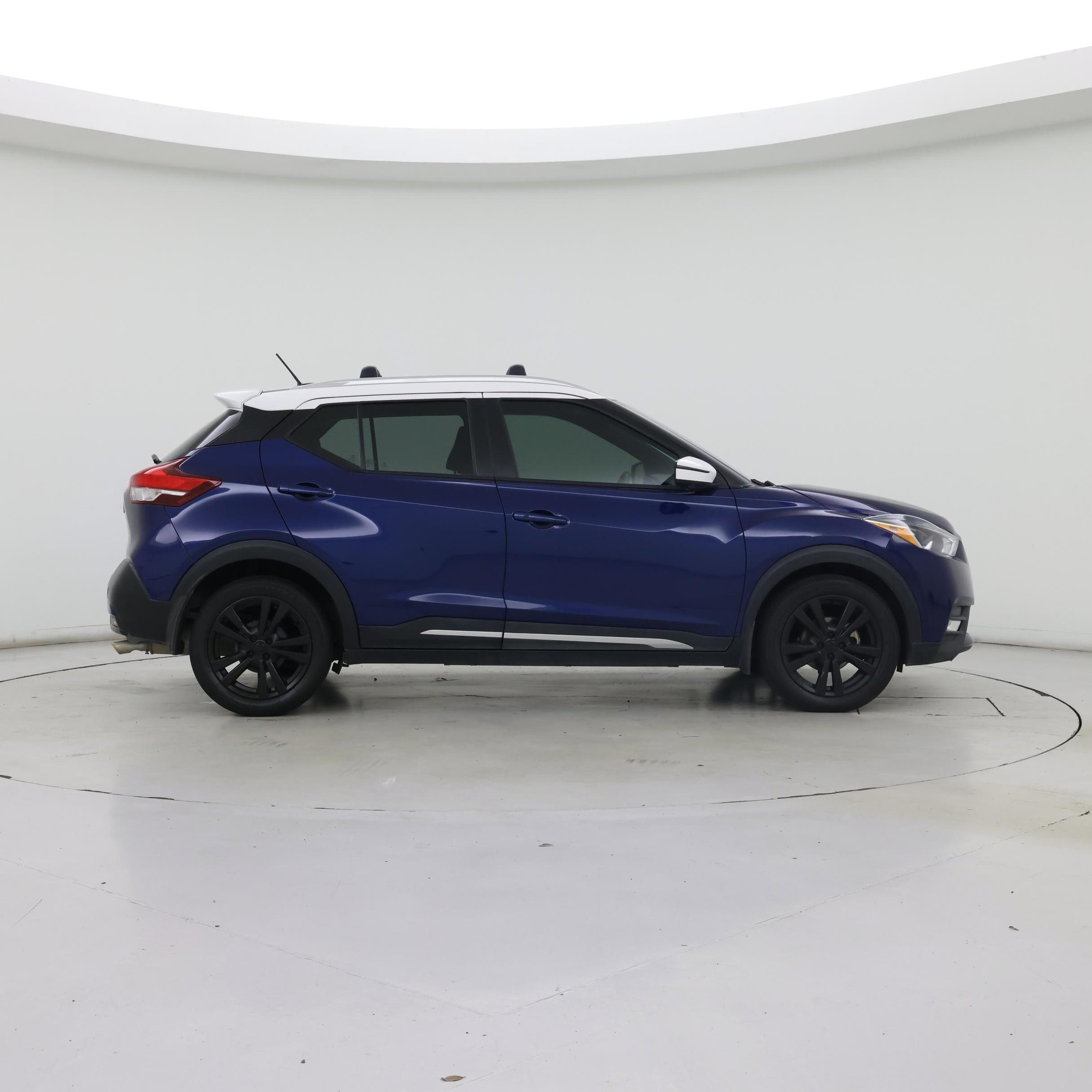 Thumbnail: 2018 Nissan Kicks - 7