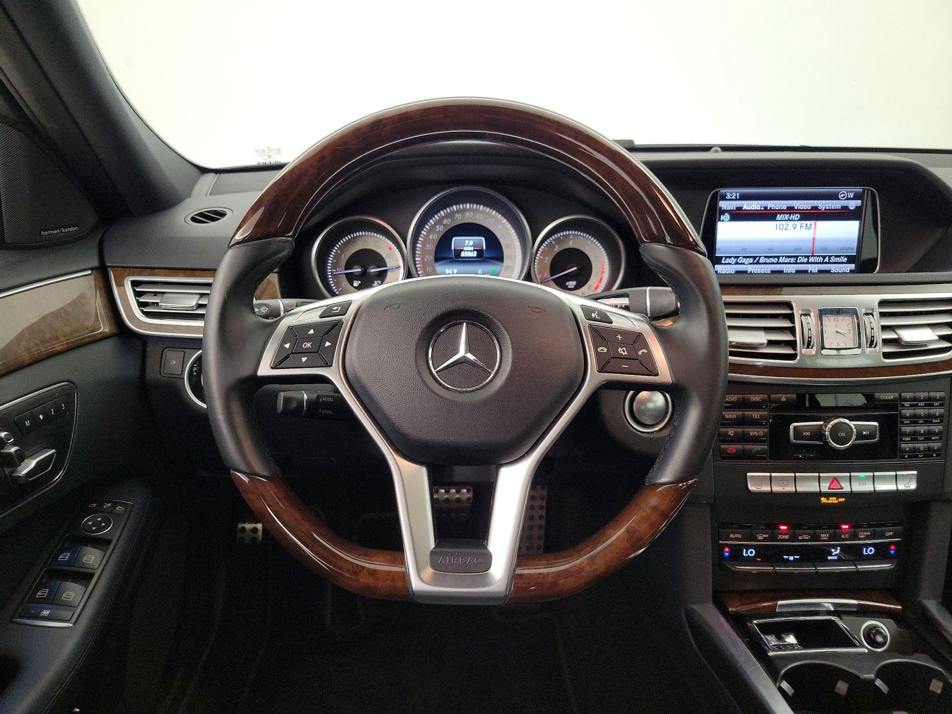 Thumbnail: 2015 Mercedes-Benz E-Class - 10