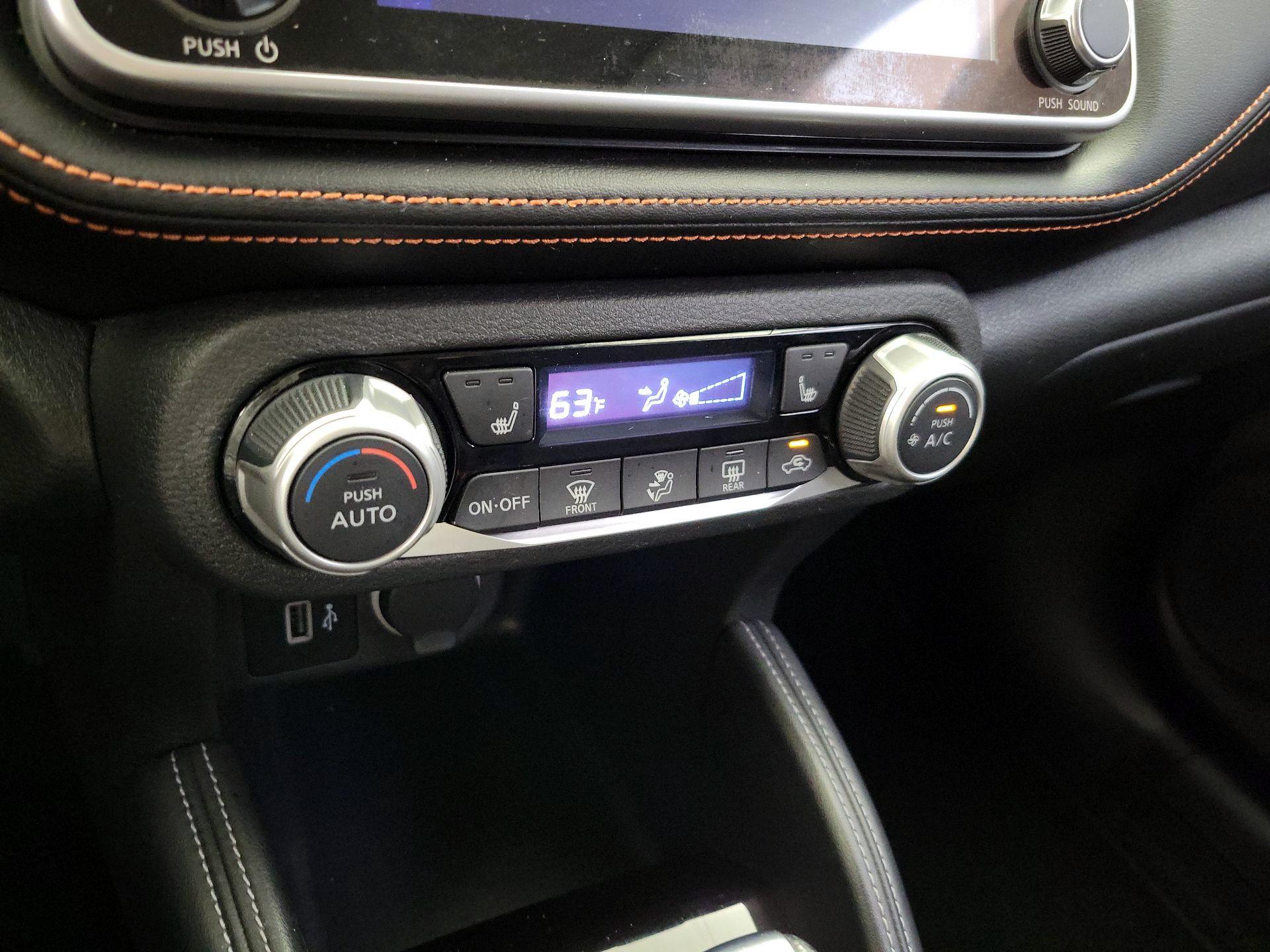 Thumbnail: 2020 Nissan Kicks - 16