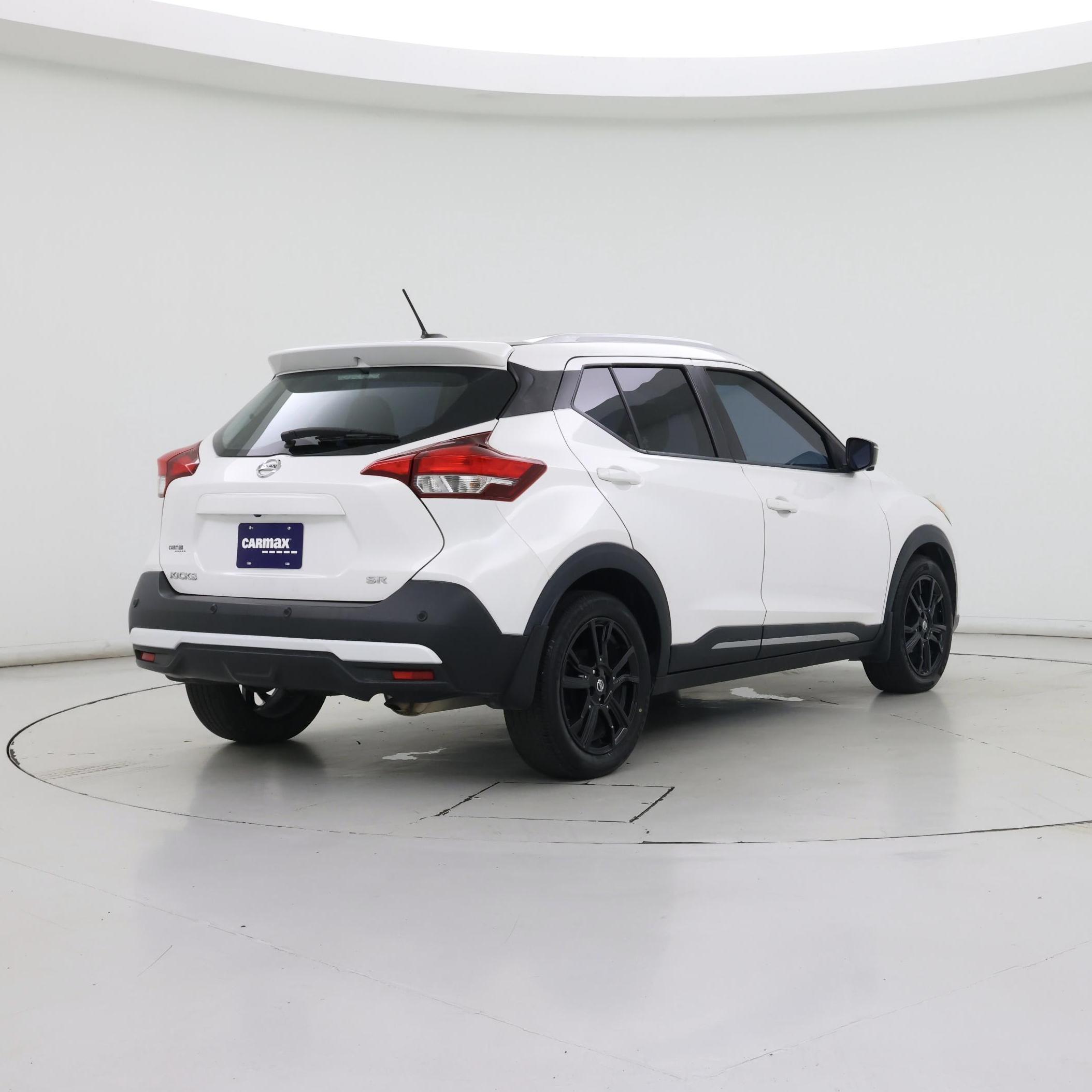Thumbnail: 2020 Nissan Kicks - 8