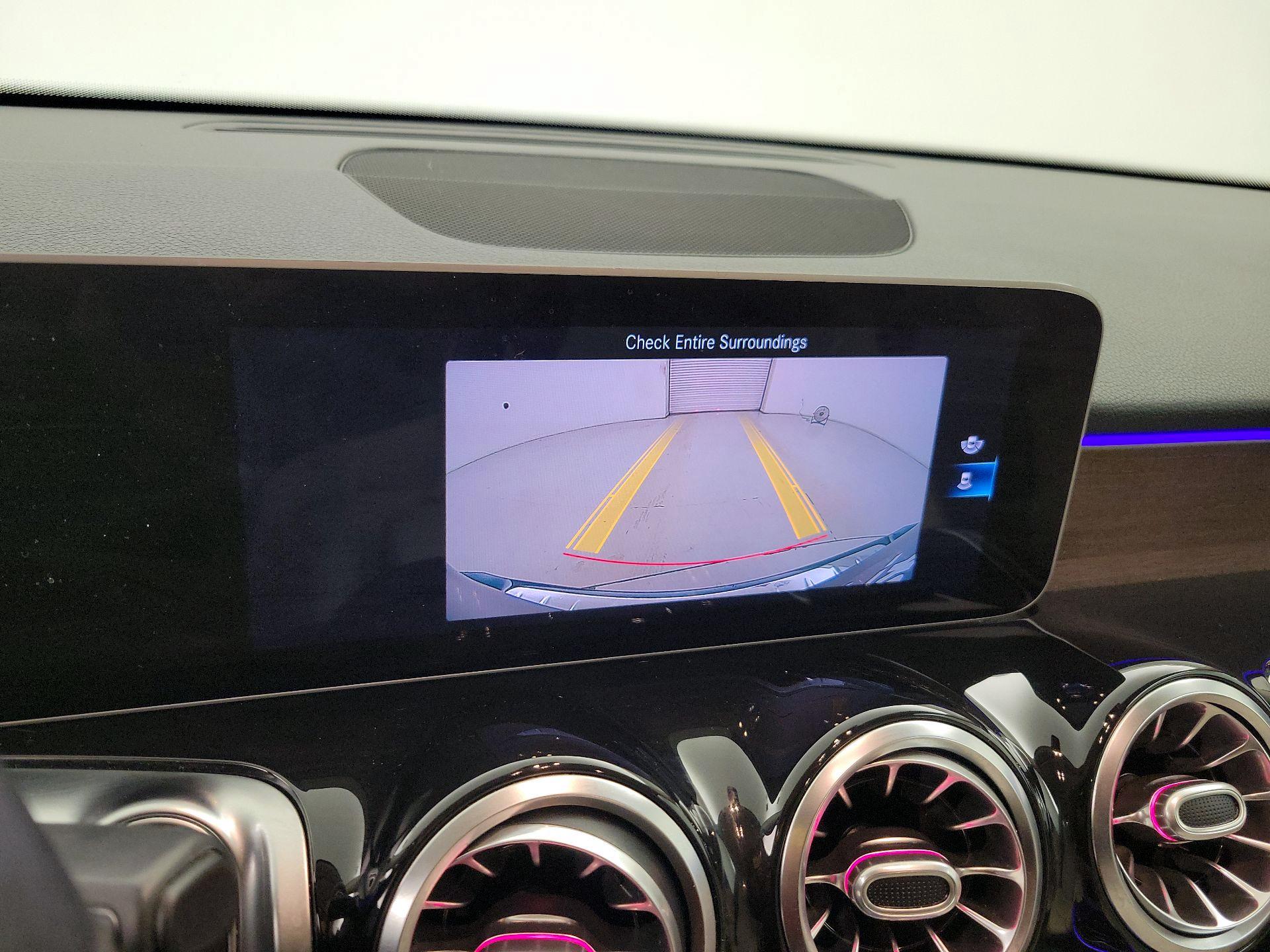 Thumbnail: 2021 Mercedes-Benz GLB - 14