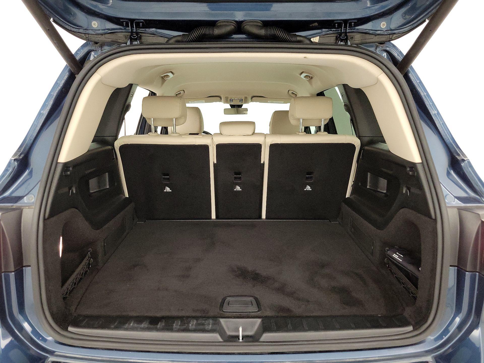 Thumbnail: 2021 Mercedes-Benz GLB - 19