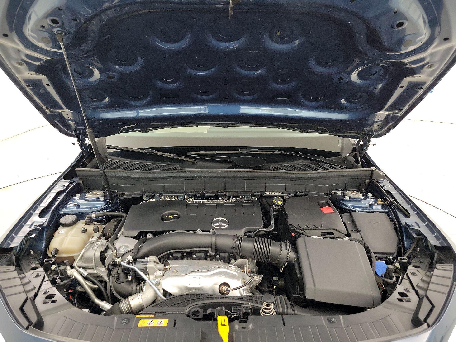 Thumbnail: 2021 Mercedes-Benz GLB - 20