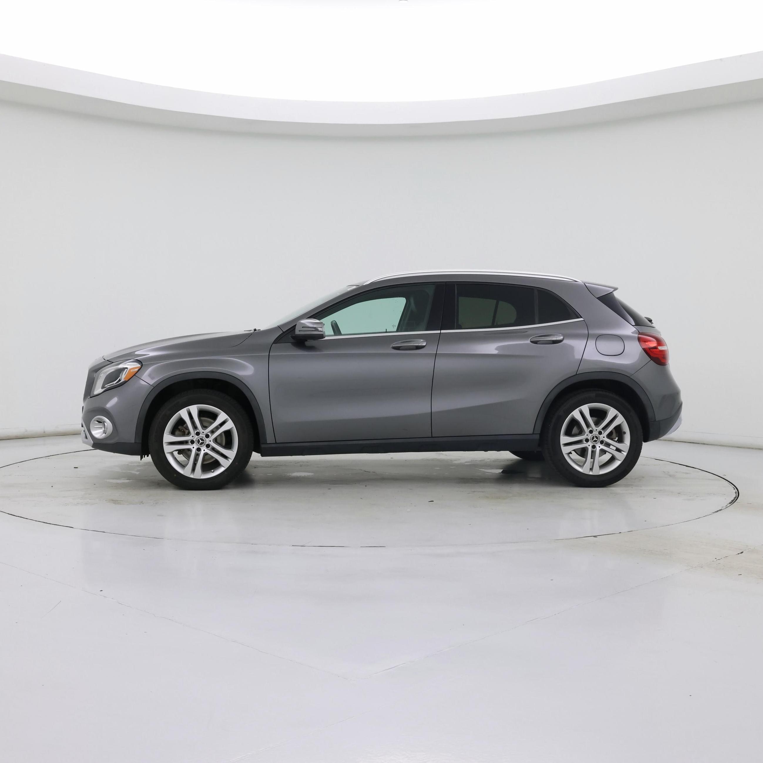 Thumbnail: 2020 Mercedes-Benz GLA - 3