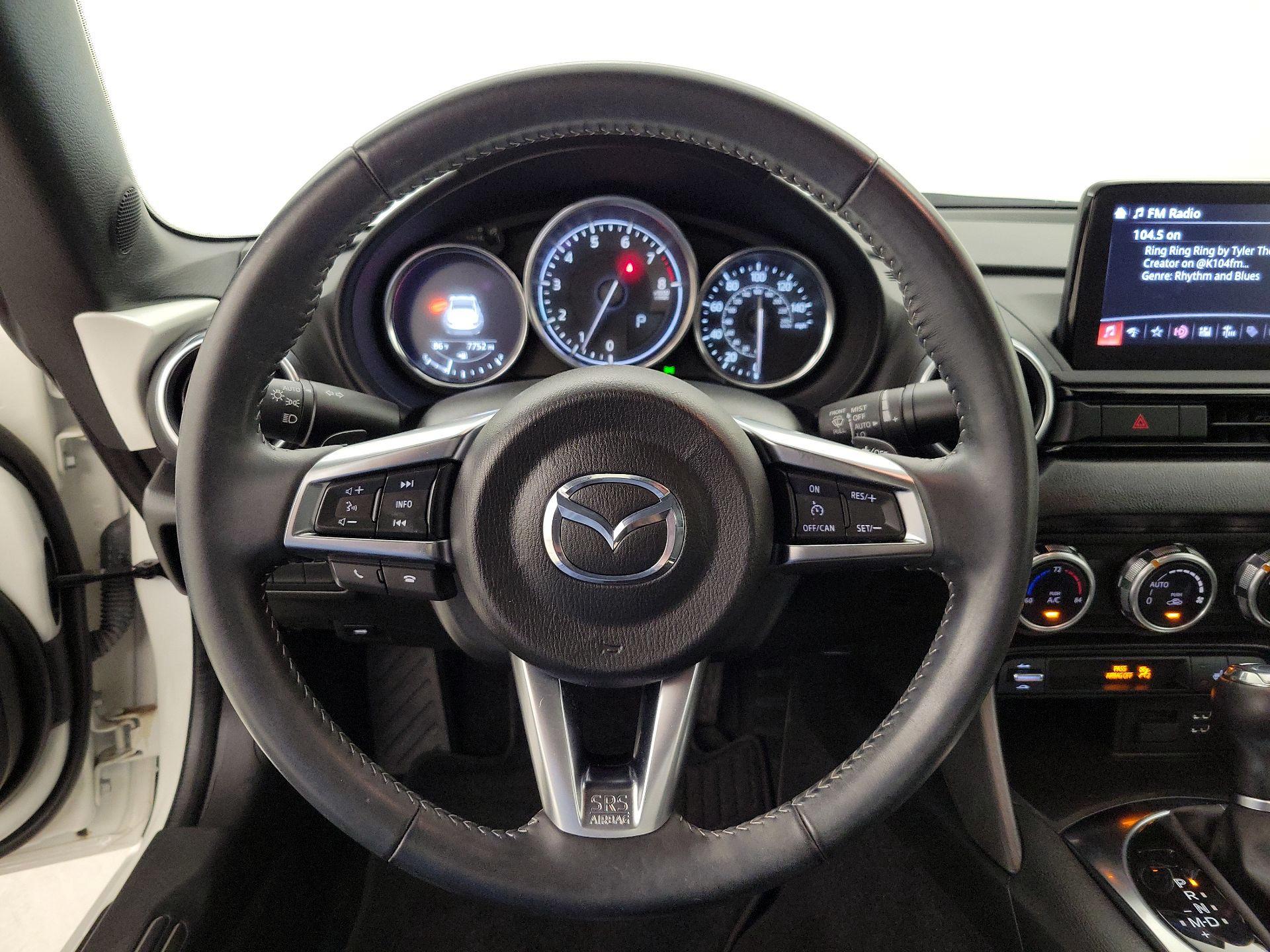 Thumbnail: 2022 Mazda MX-5 Miata - 10