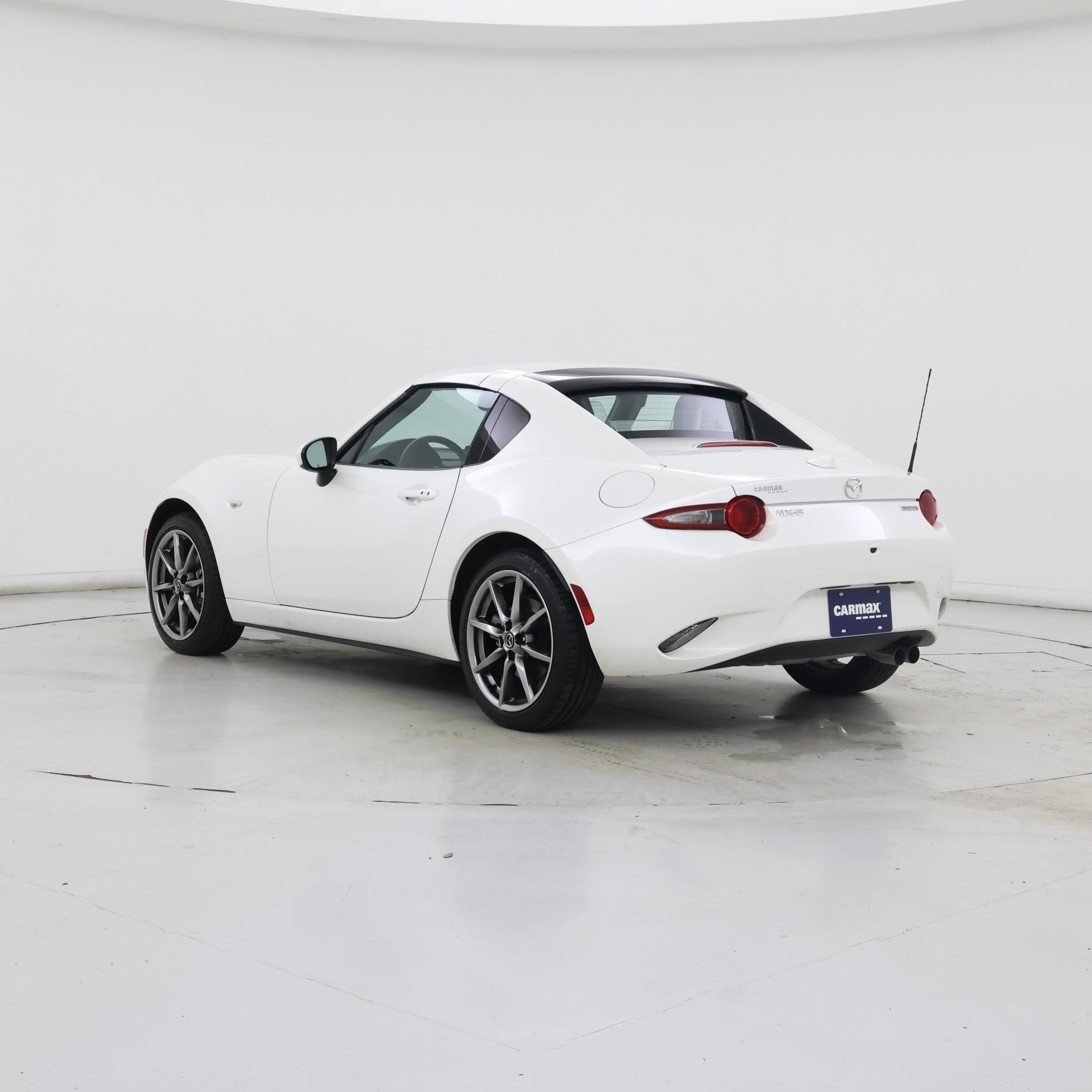 Thumbnail: 2022 Mazda MX-5 Miata - 2