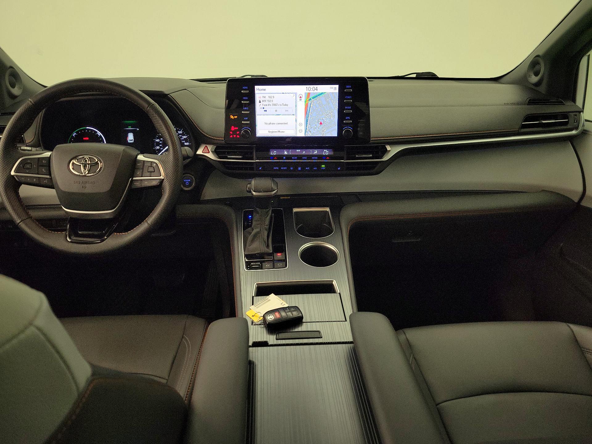 Thumbnail: 2022 Toyota Sienna - 9