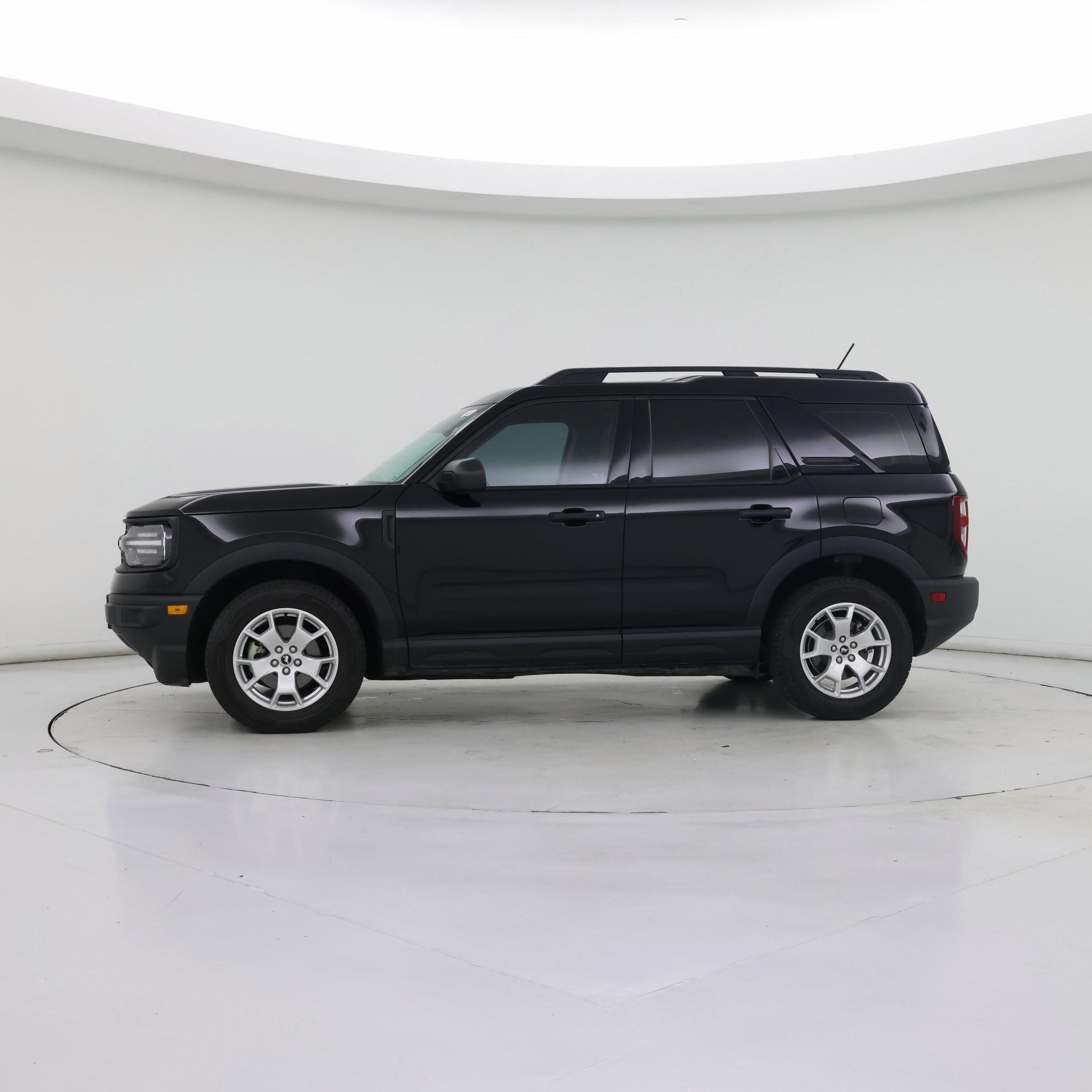 Thumbnail: 2023 Ford Bronco Sport - 3