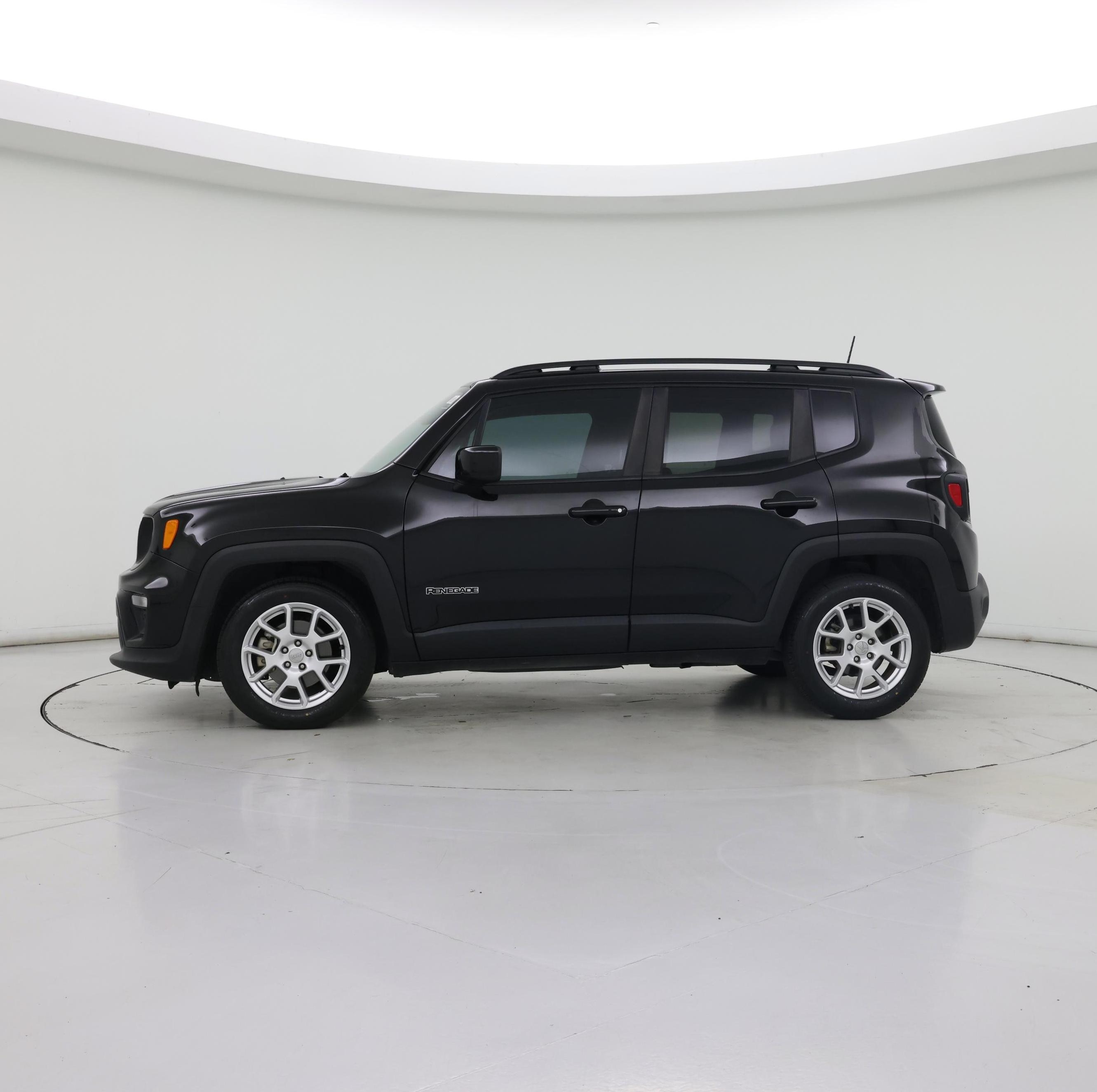 Thumbnail: 2020 Jeep Renegade - 3