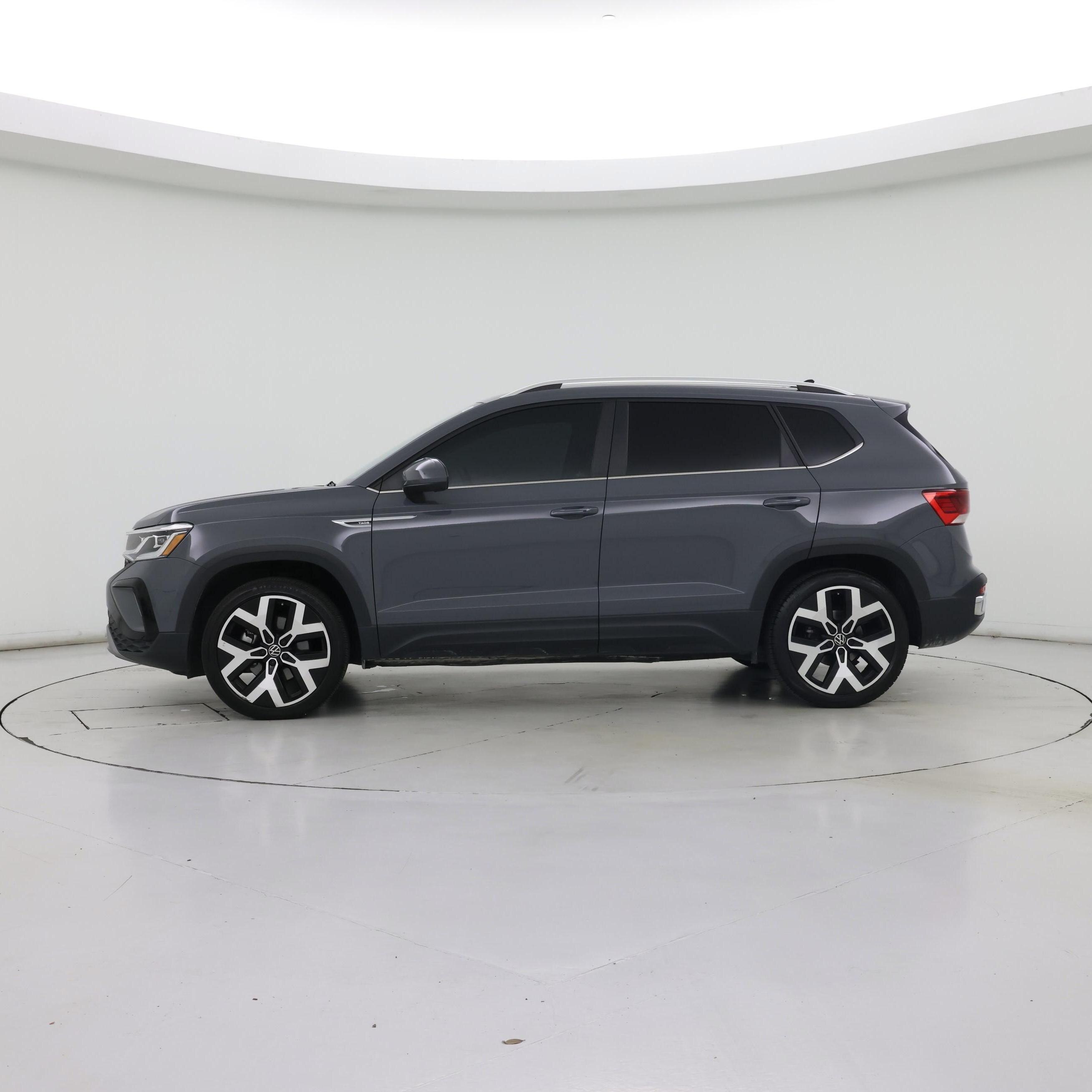 Thumbnail: 2023 Volkswagen Taos - 3