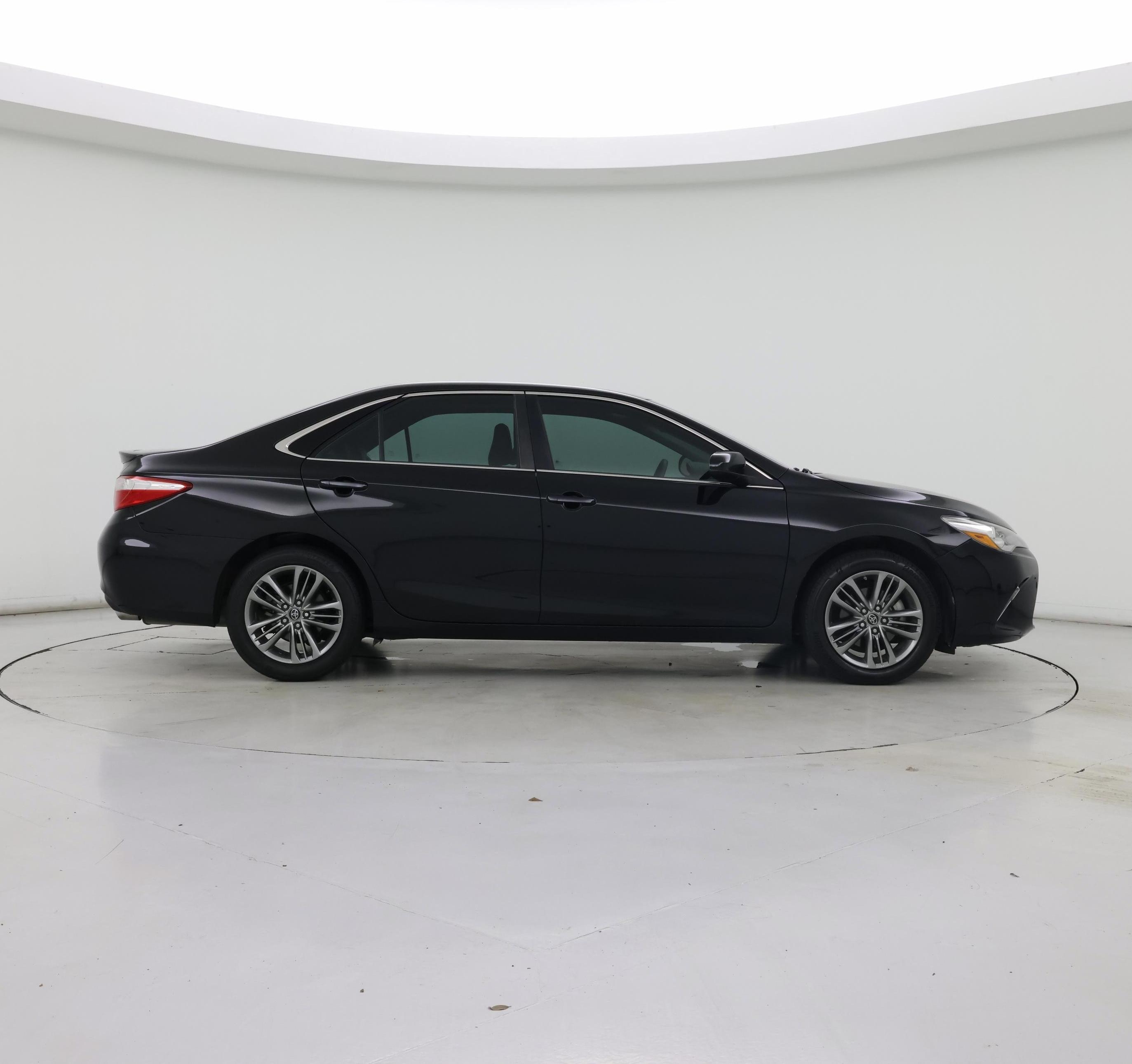 Thumbnail: 2017 Toyota Camry - 7
