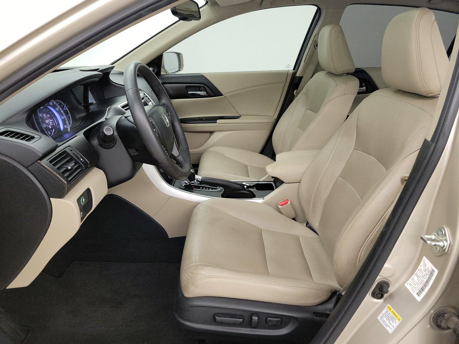 Thumbnail: 2015 Honda Accord - 11