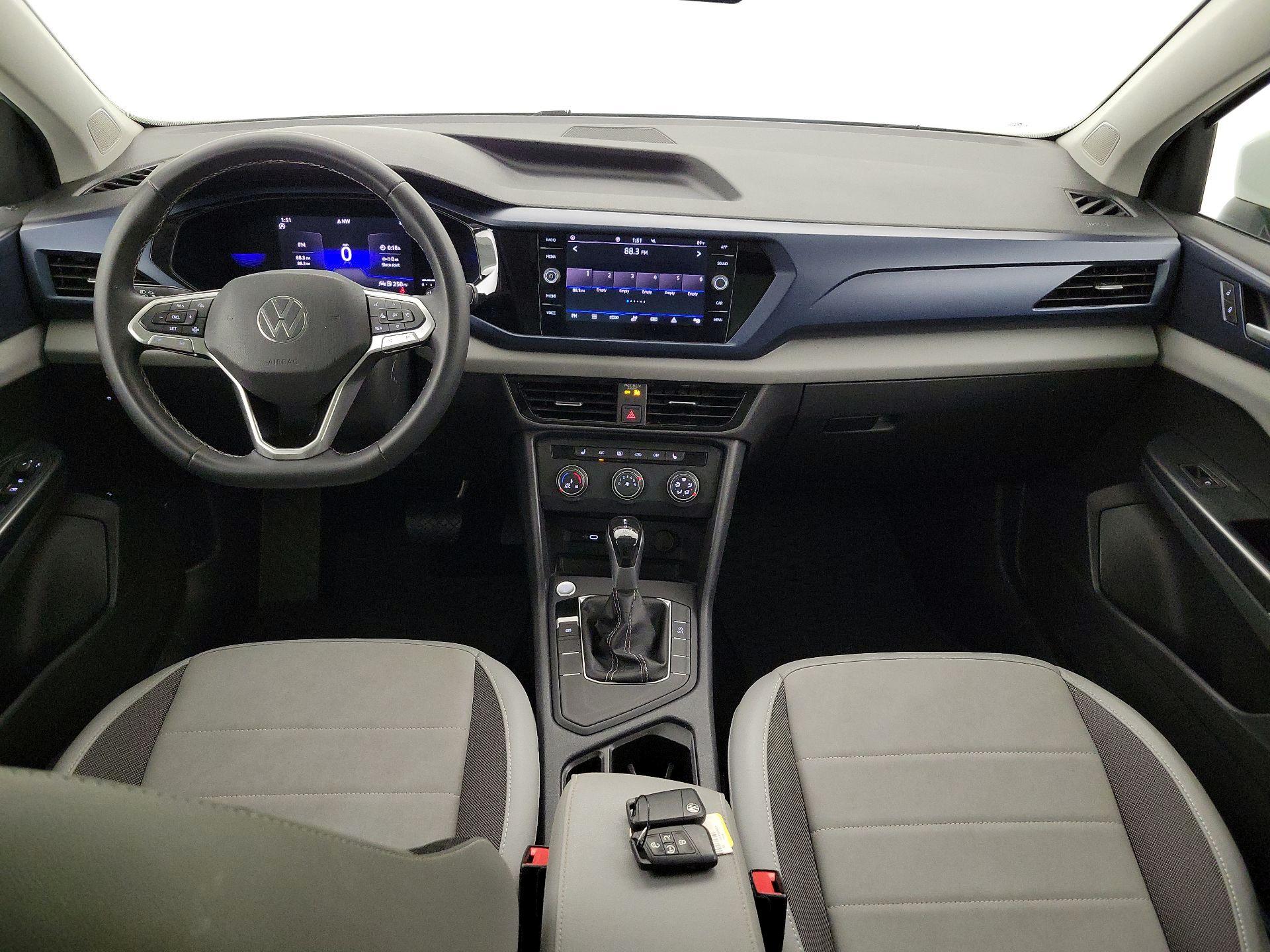 Thumbnail: 2022 Volkswagen Taos - 9