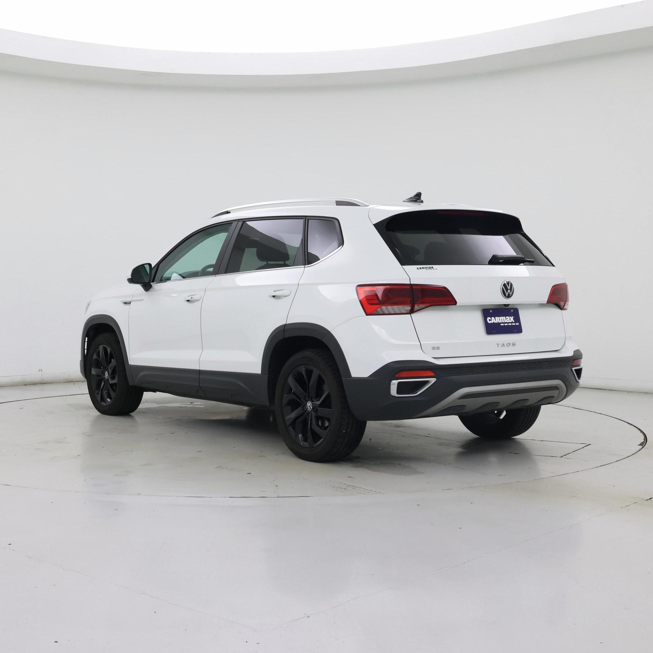 Thumbnail: 2022 Volkswagen Taos - 2