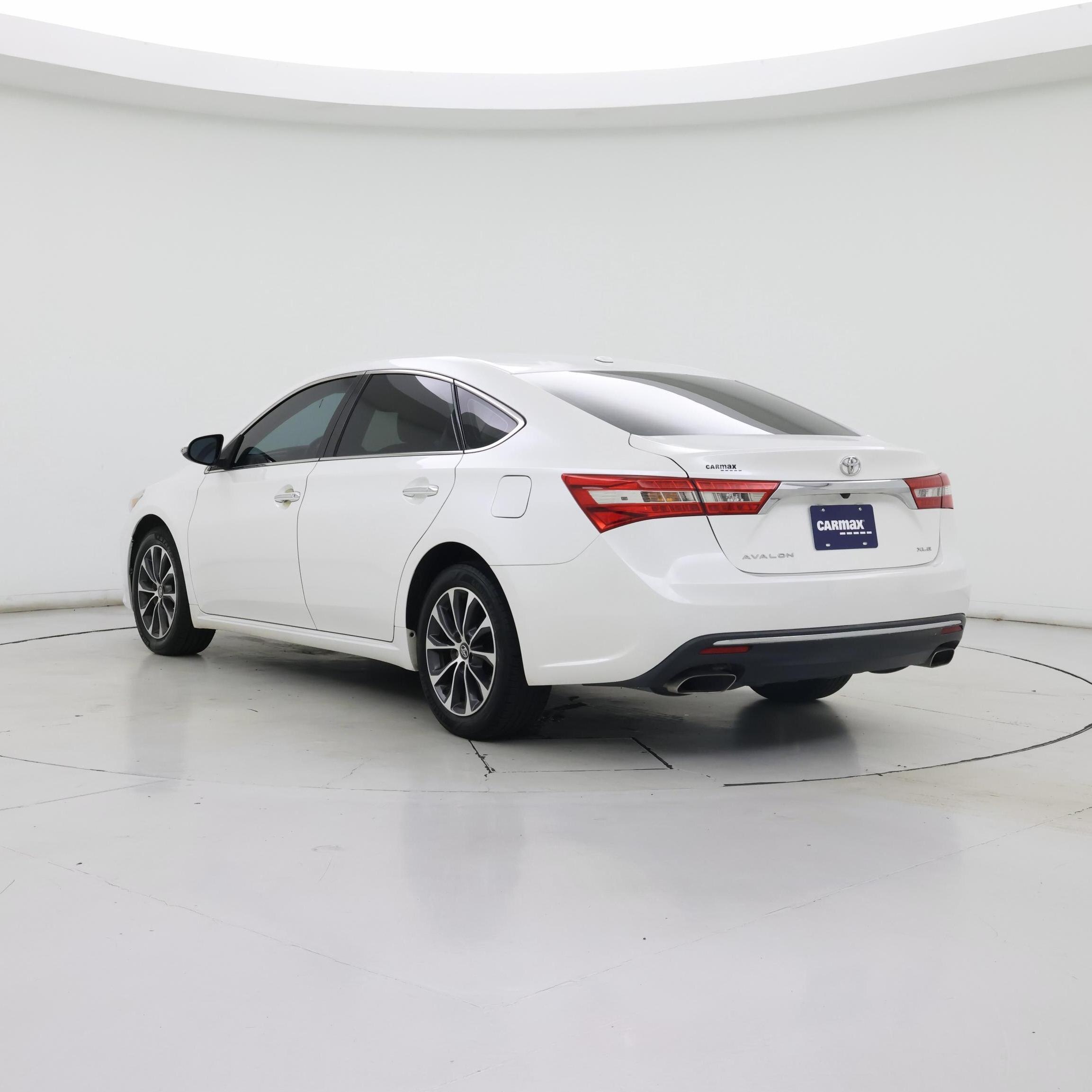 Thumbnail: 2018 Toyota Avalon - 2
