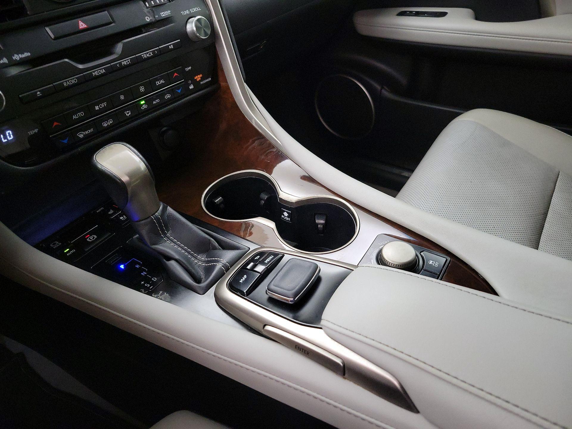 Thumbnail: 2019 Lexus RX - 17