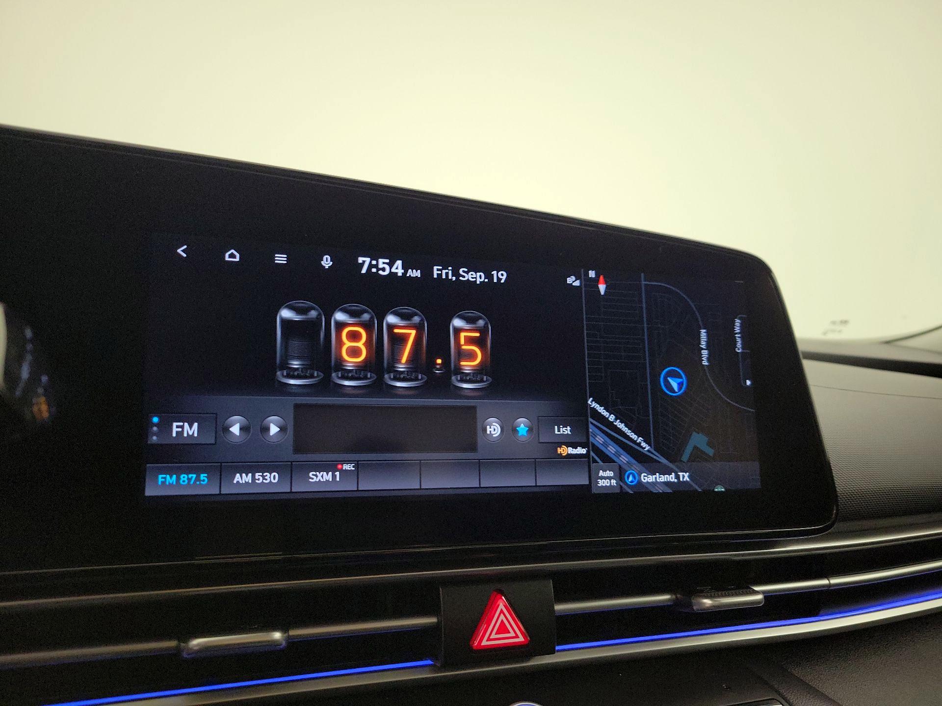 Thumbnail: 2023 Hyundai Elantra - 15