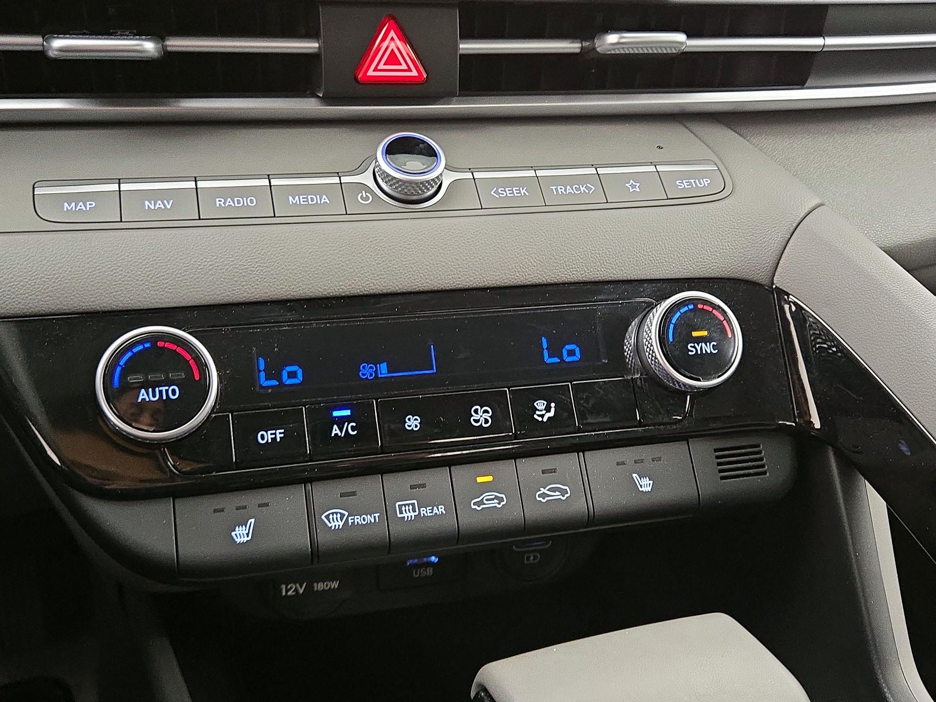 Thumbnail: 2023 Hyundai Elantra - 17