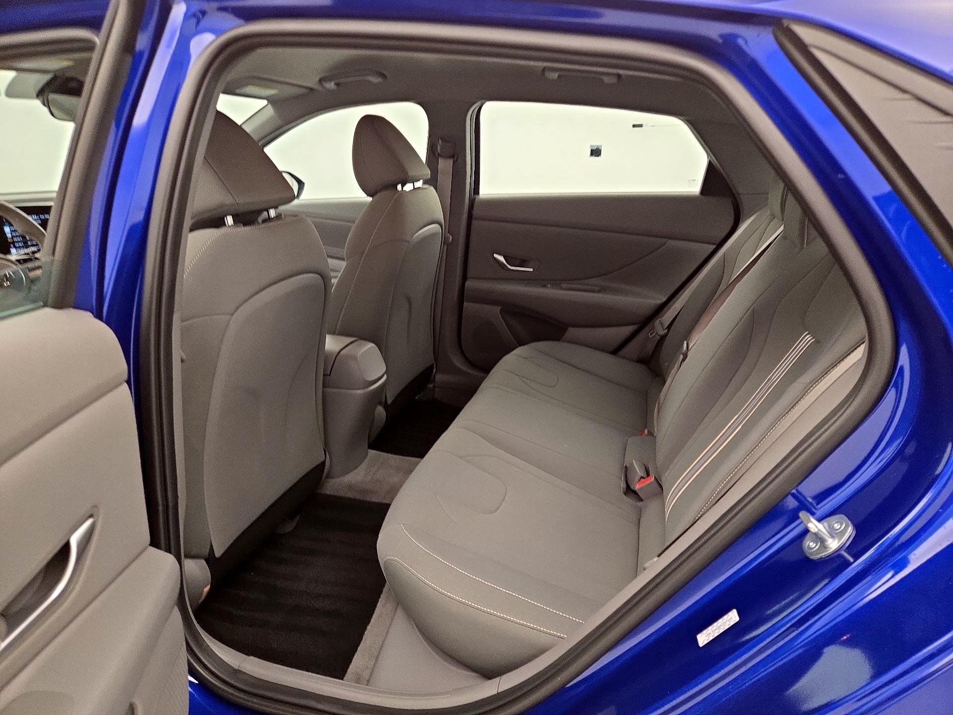 Thumbnail: 2023 Hyundai Elantra - 20