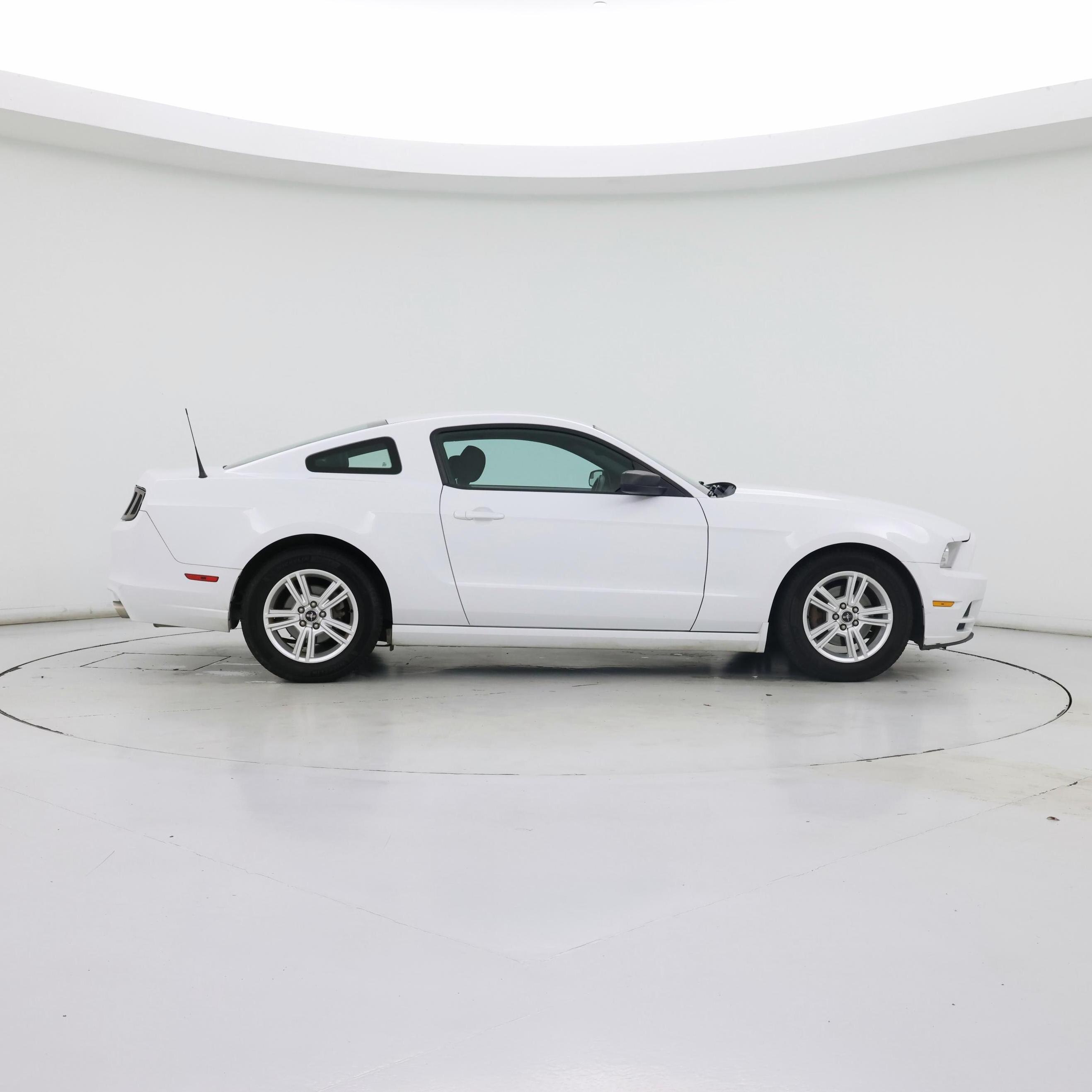 Thumbnail: 2014 Ford Mustang - 7