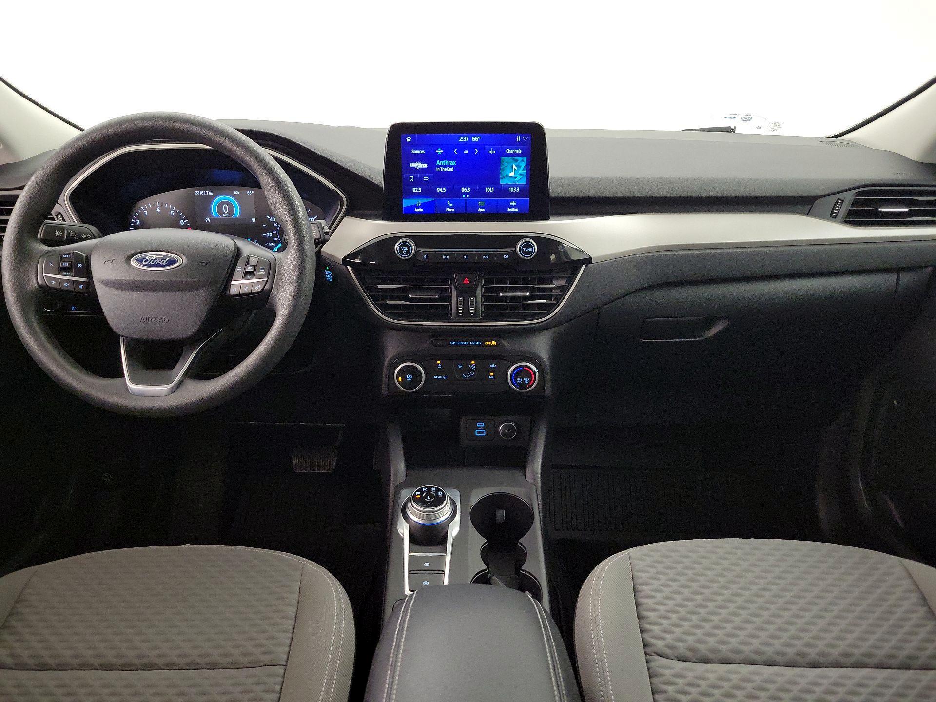 Thumbnail: 2021 Ford Escape - 9