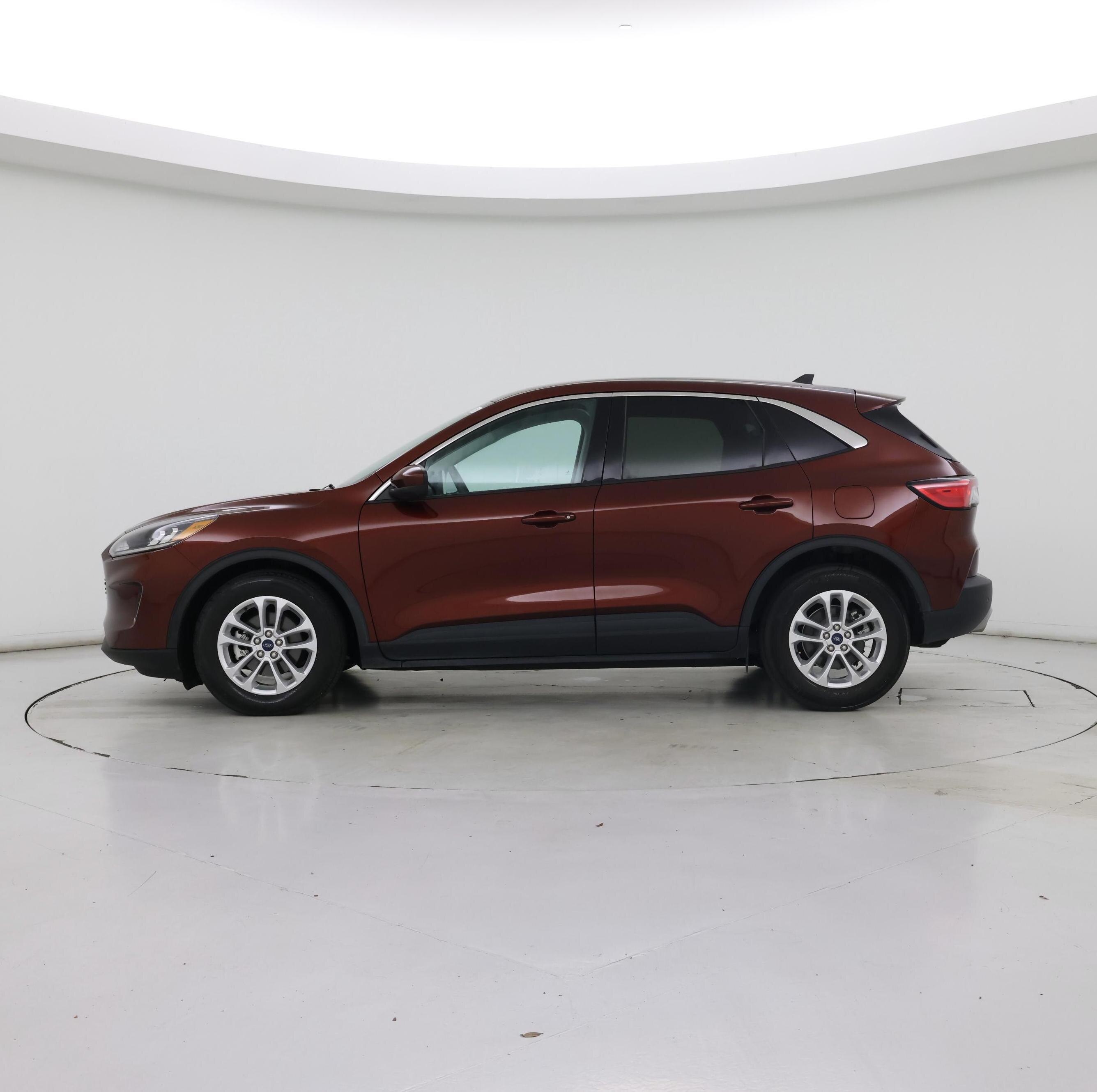 Thumbnail: 2021 Ford Escape - 3