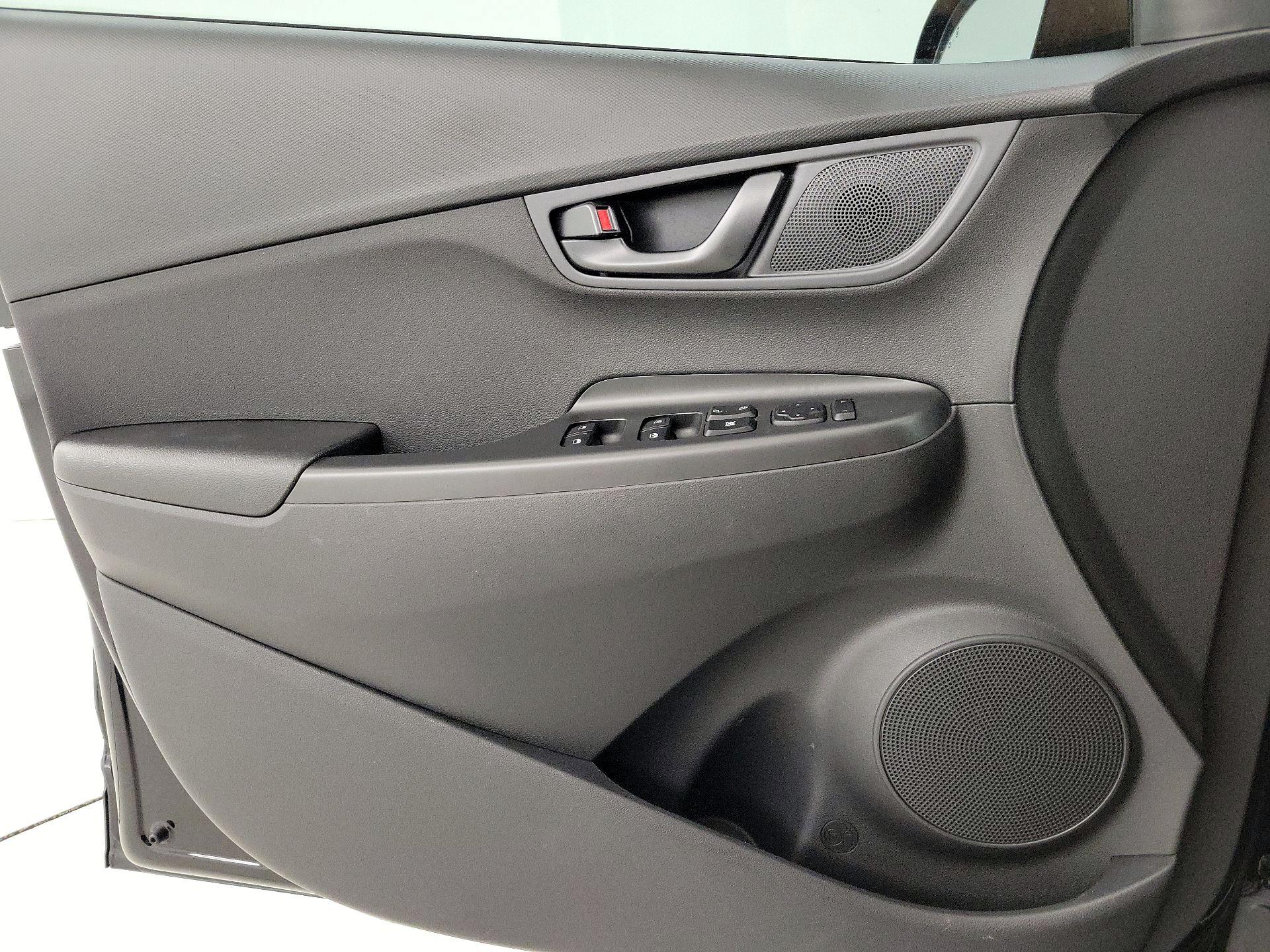 Thumbnail: 2023 Hyundai Kona - 12
