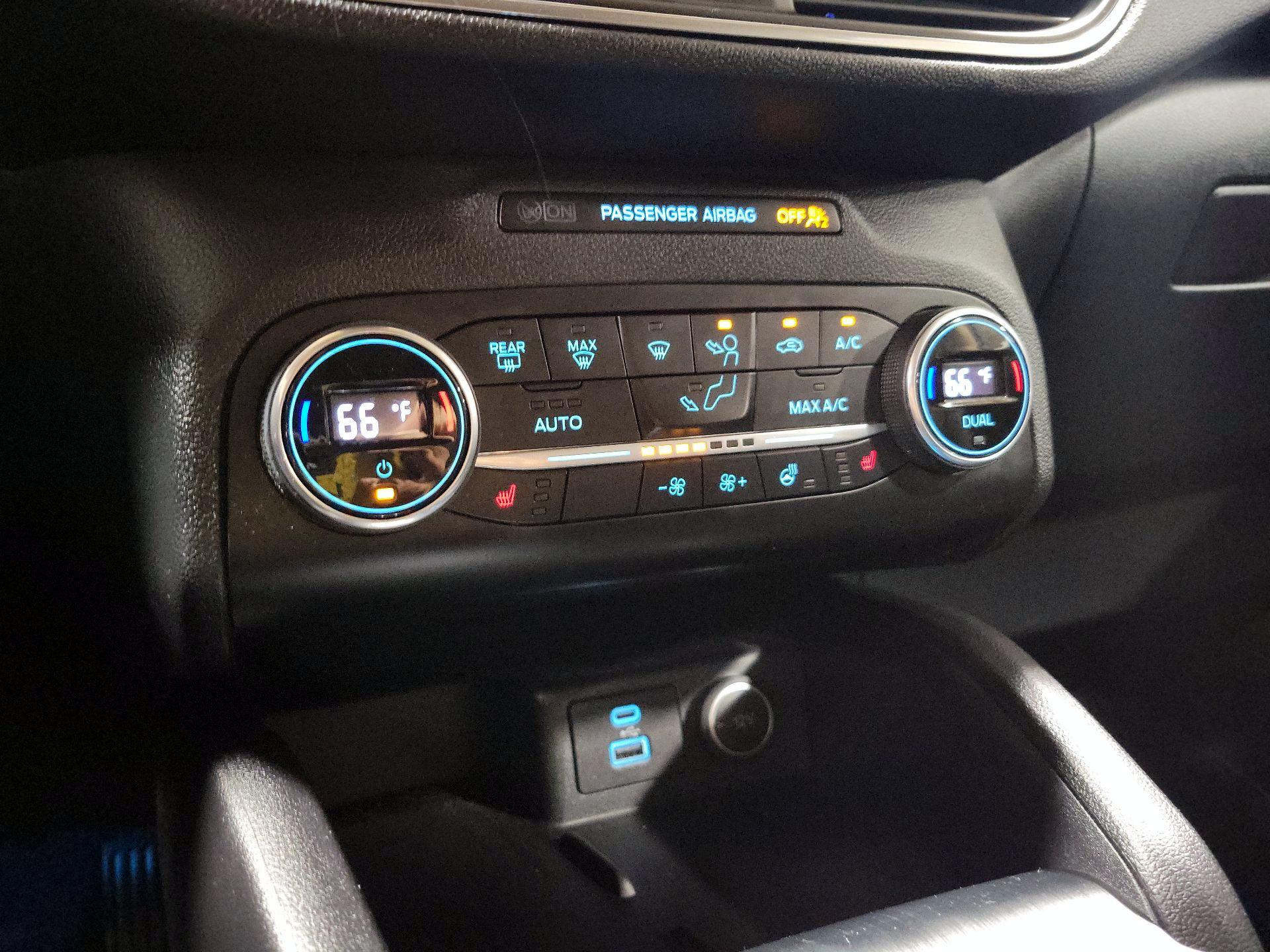 Thumbnail: 2020 Ford Escape - 15