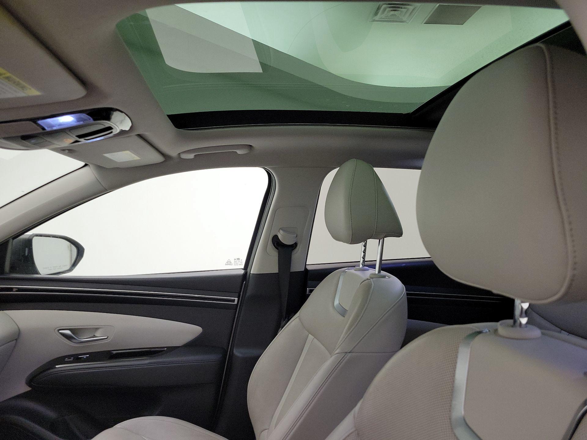 Thumbnail: 2022 Hyundai Tucson - 18