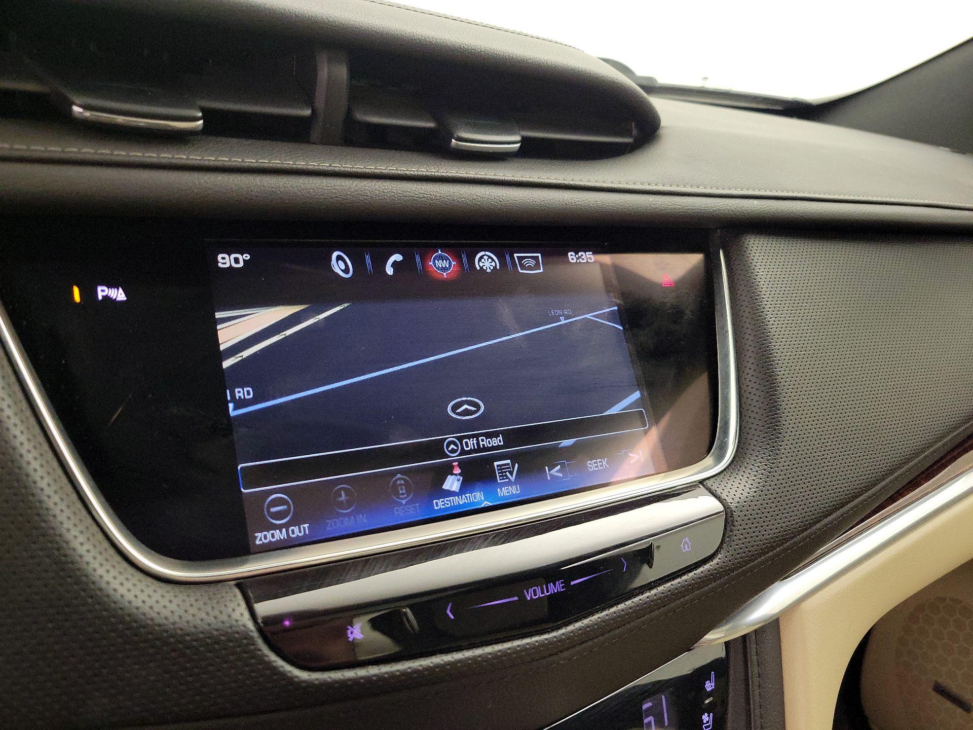 Thumbnail: 2017 Cadillac XT5 - 14