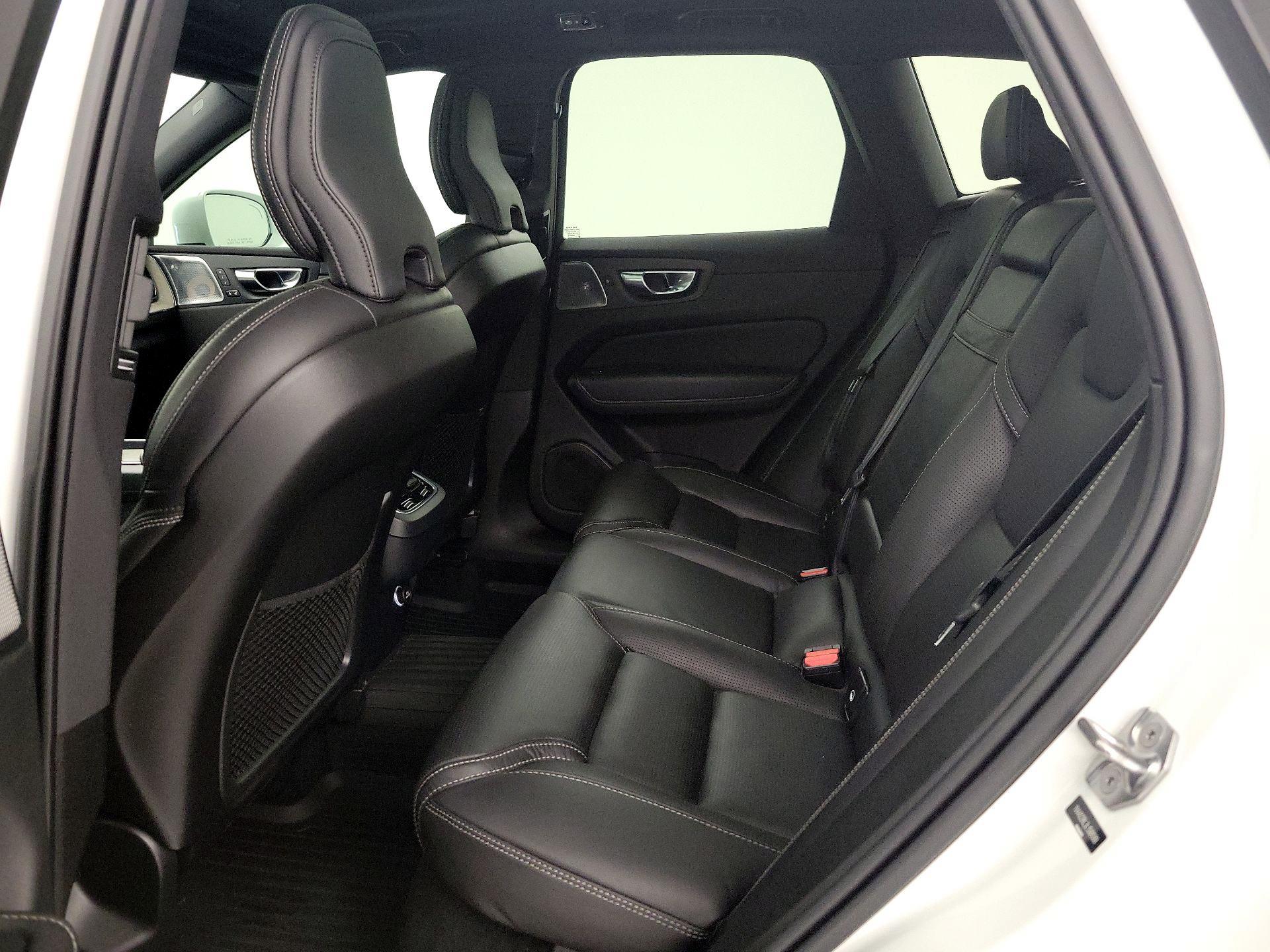 Thumbnail: 2020 Volvo XC60 - 19