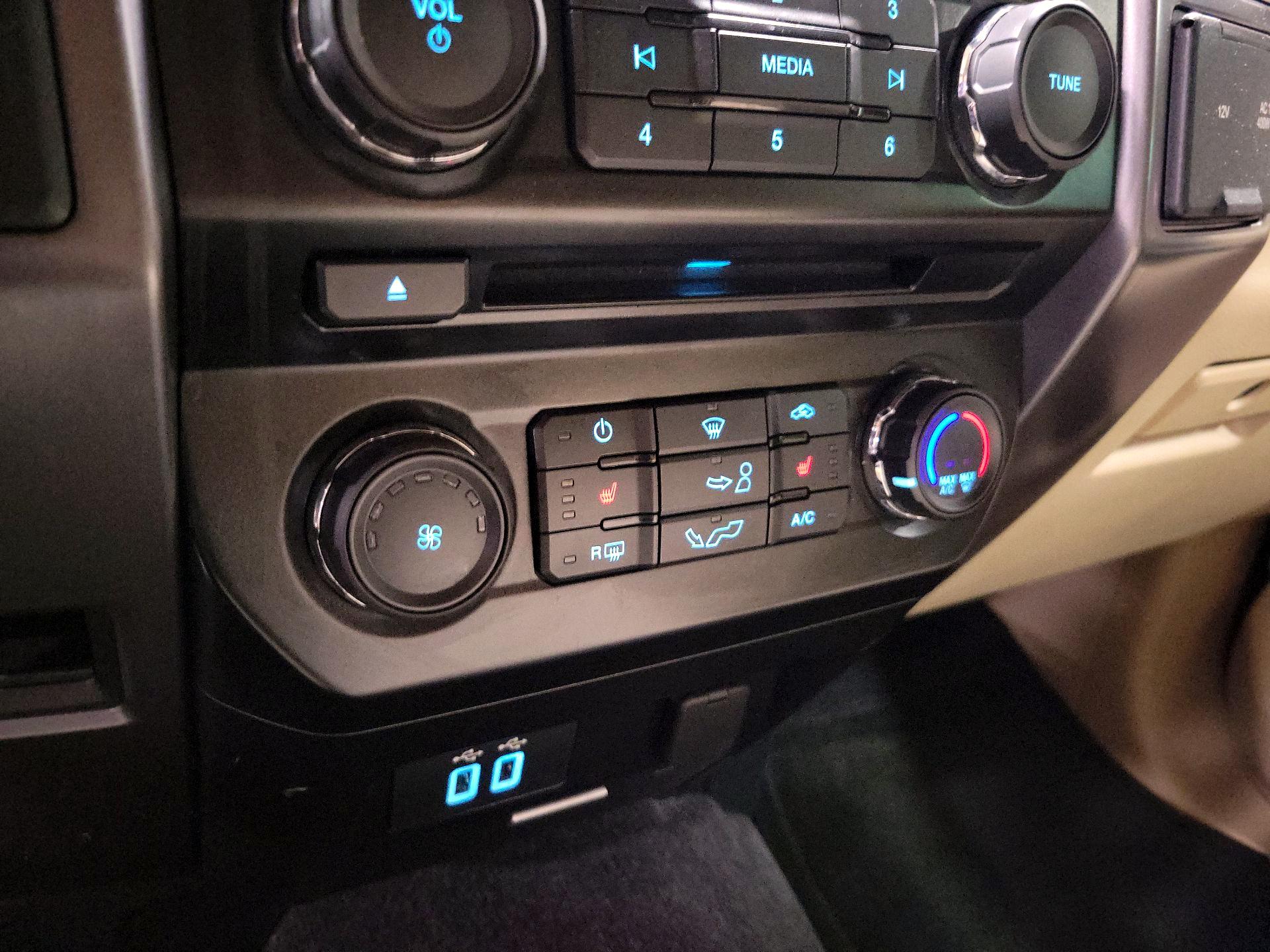 Thumbnail: 2016 Ford F-150 - 16