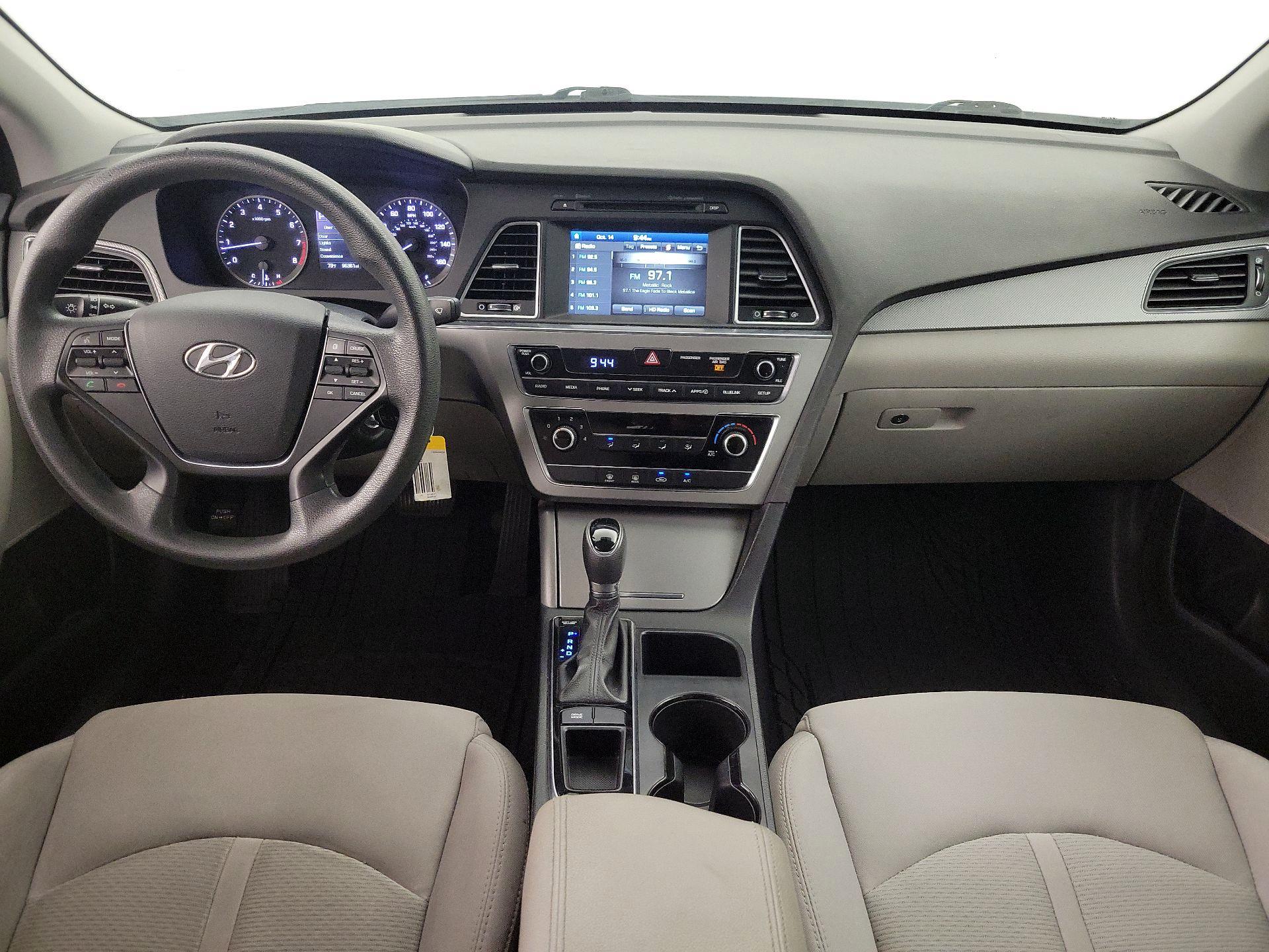 Thumbnail: 2016 Hyundai Sonata - 9