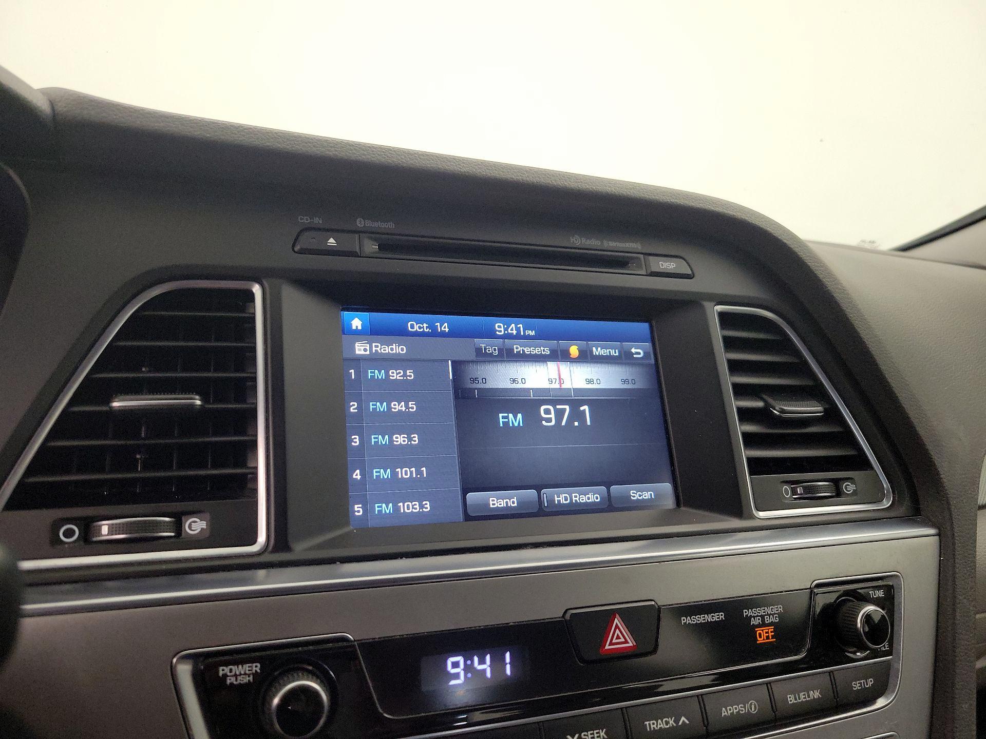 Thumbnail: 2016 Hyundai Sonata - 15