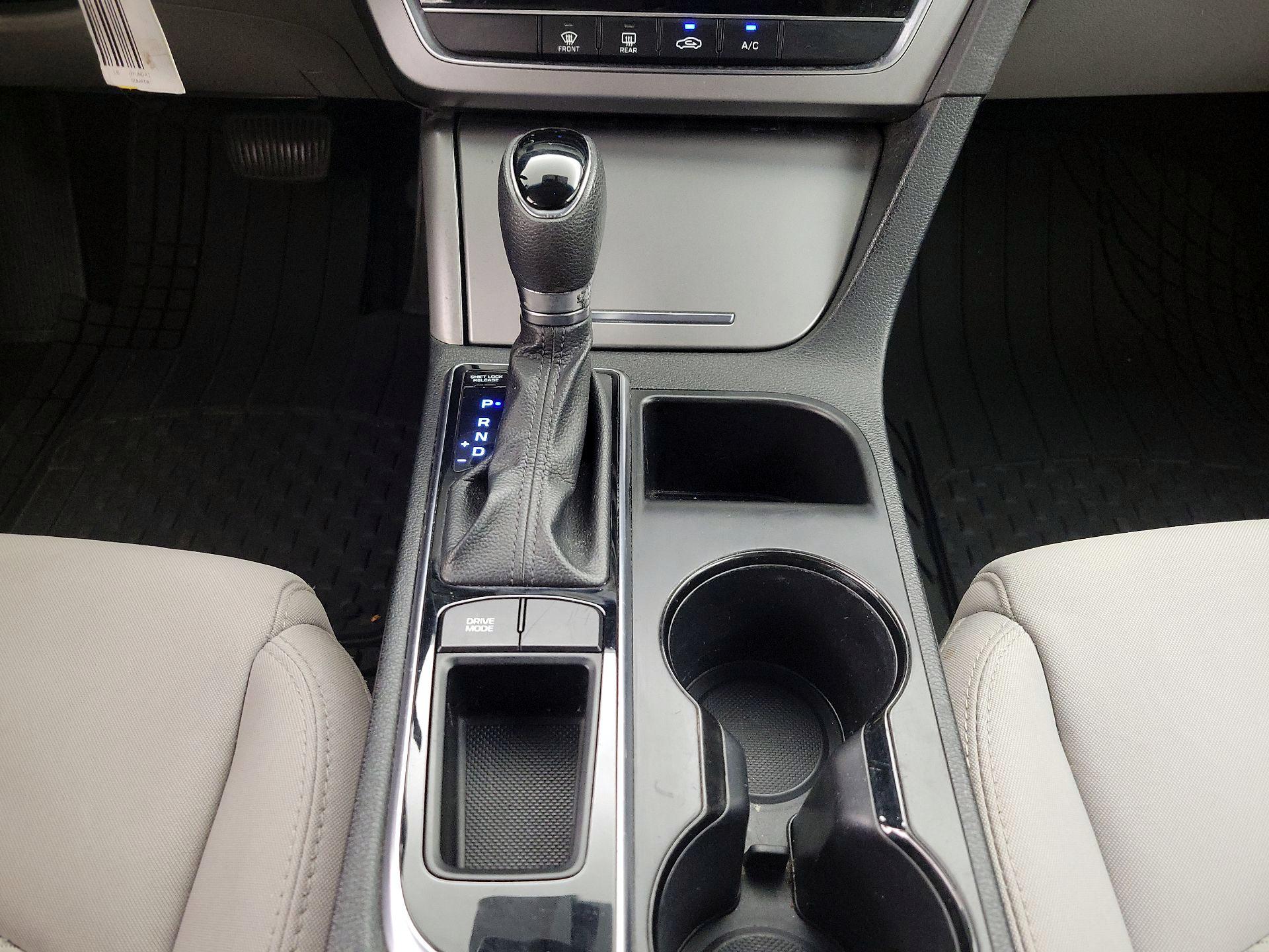 Thumbnail: 2016 Hyundai Sonata - 17