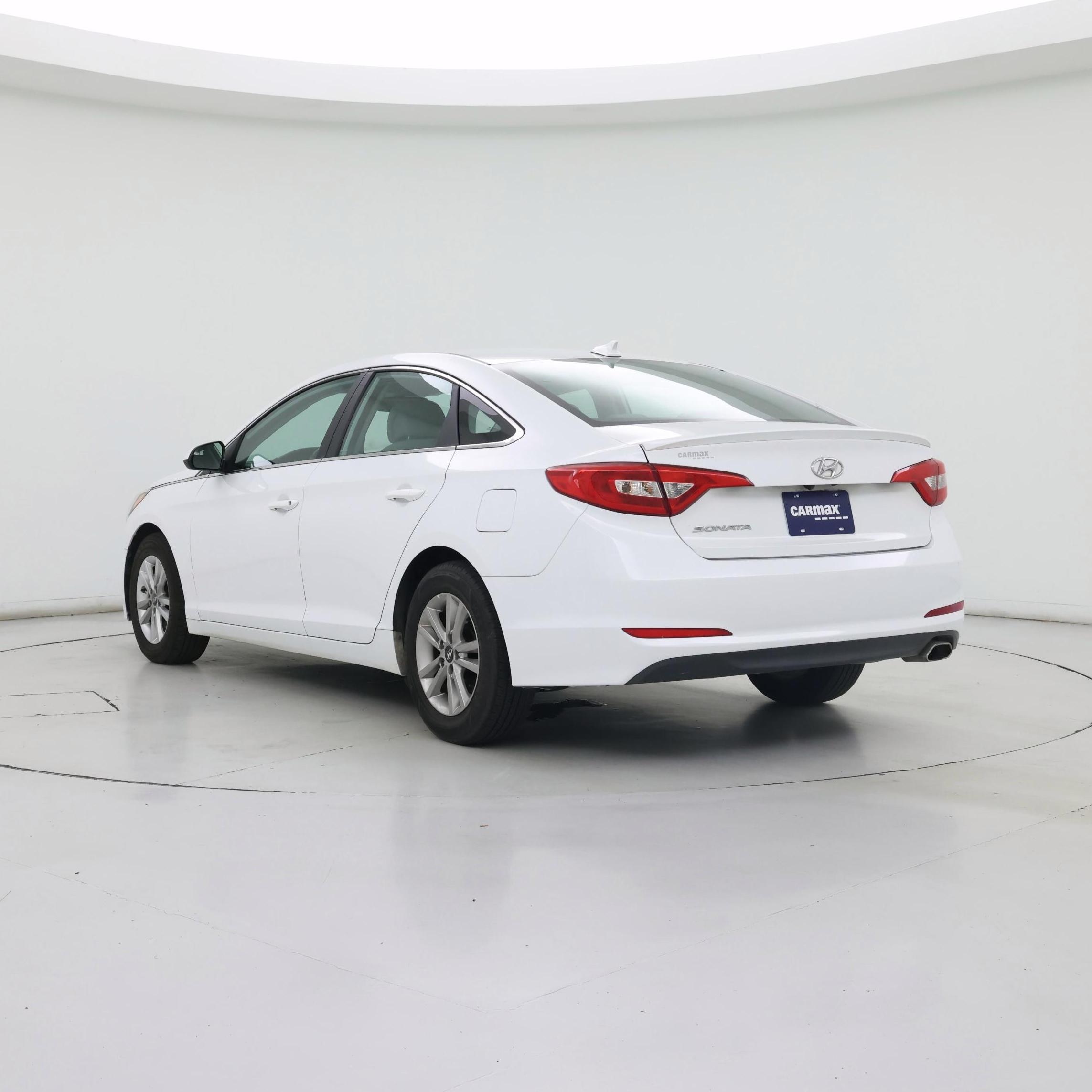 Thumbnail: 2016 Hyundai Sonata - 2