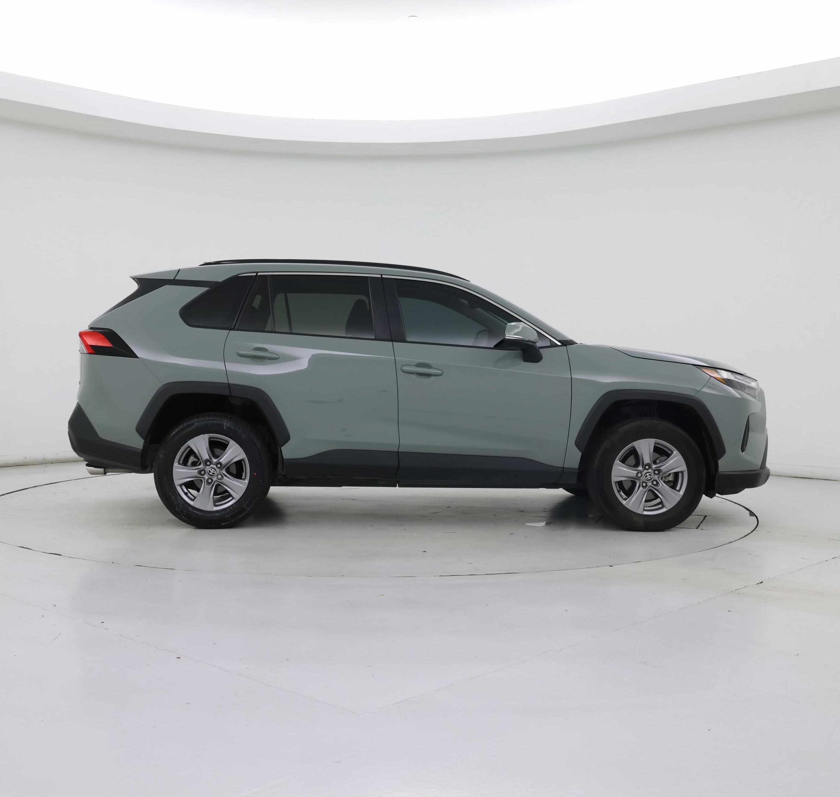 Thumbnail: 2022 Toyota RAV4 - 7