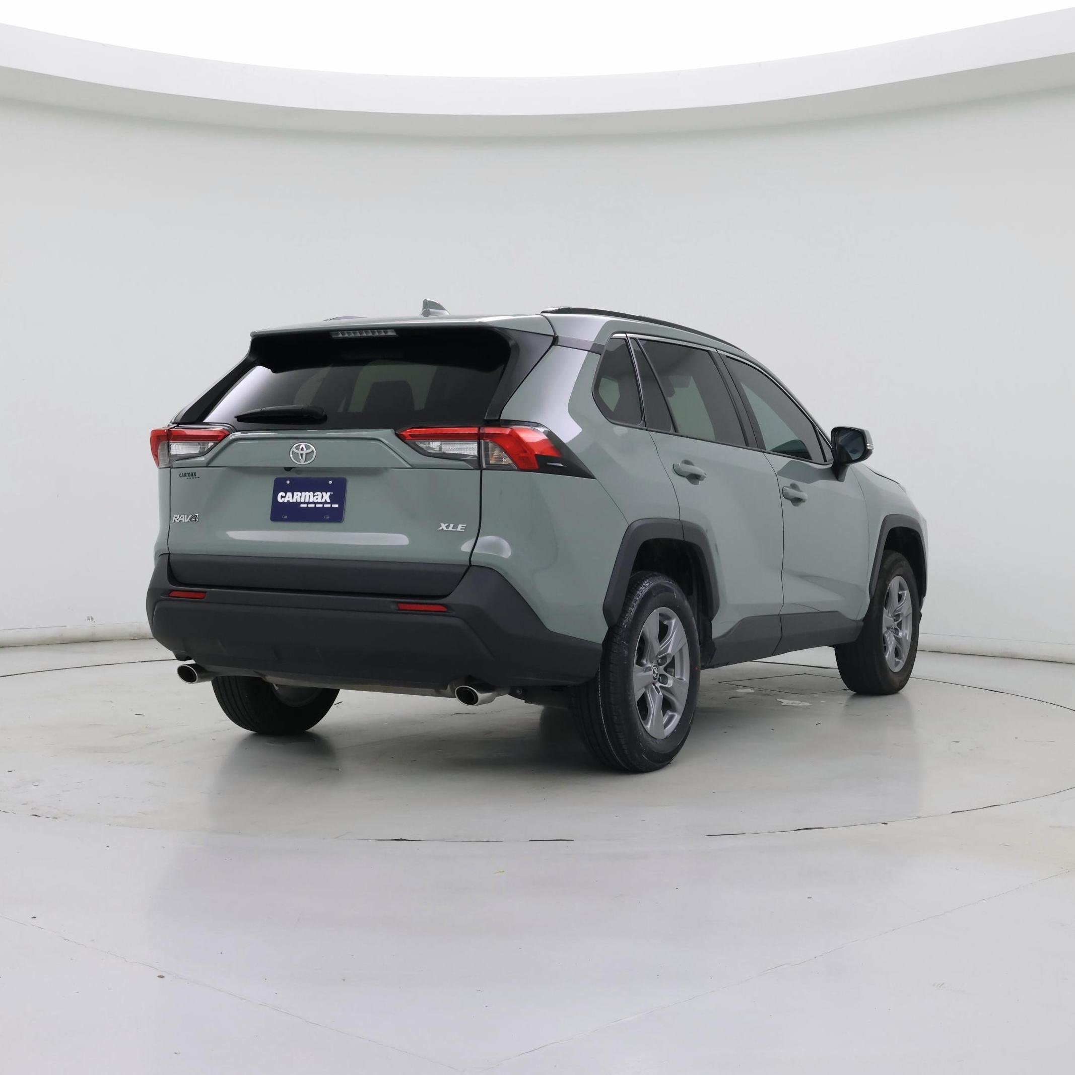 Thumbnail: 2022 Toyota RAV4 - 8