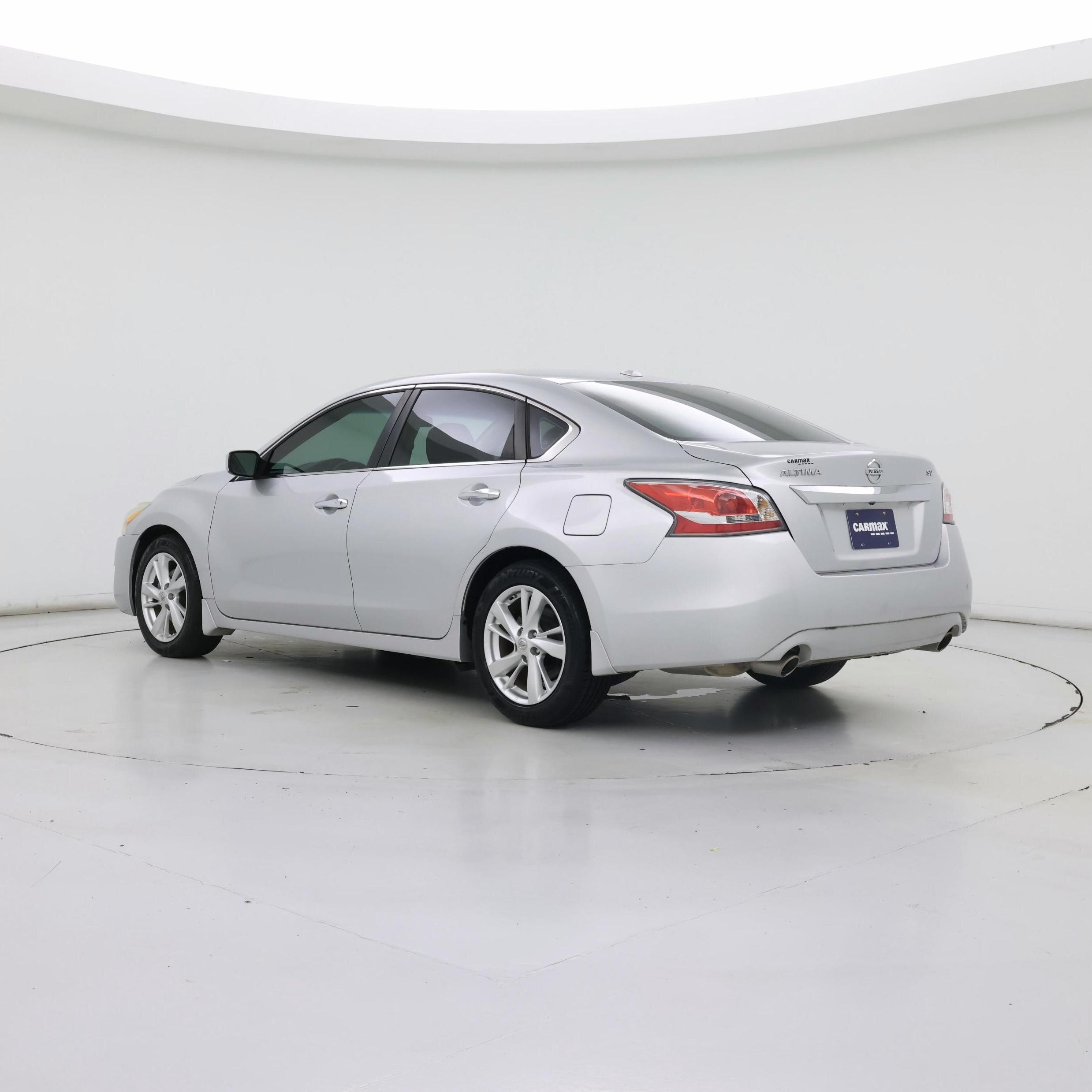 Thumbnail: 2015 Nissan Altima - 2