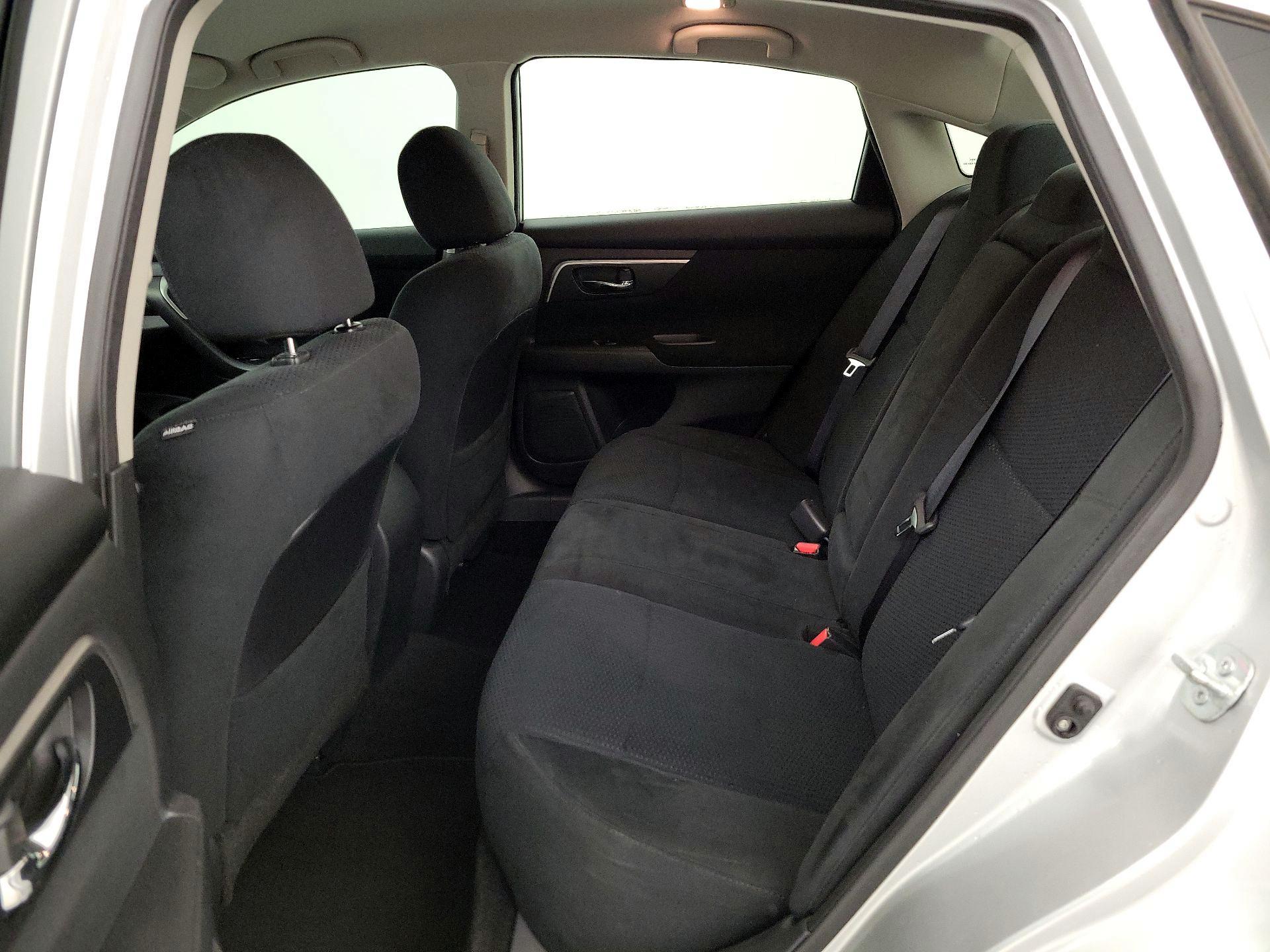 Thumbnail: 2015 Nissan Altima - 19