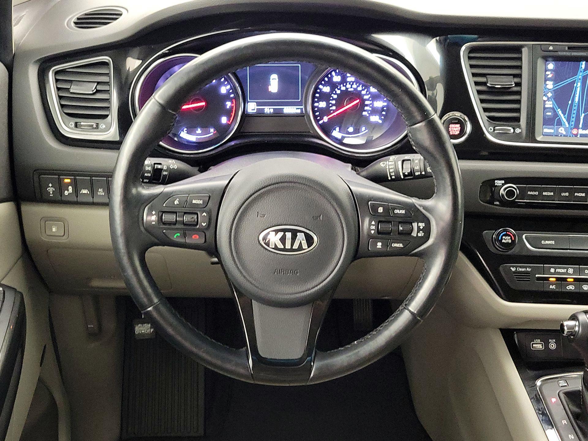 Thumbnail: 2016 Kia Sedona - 10