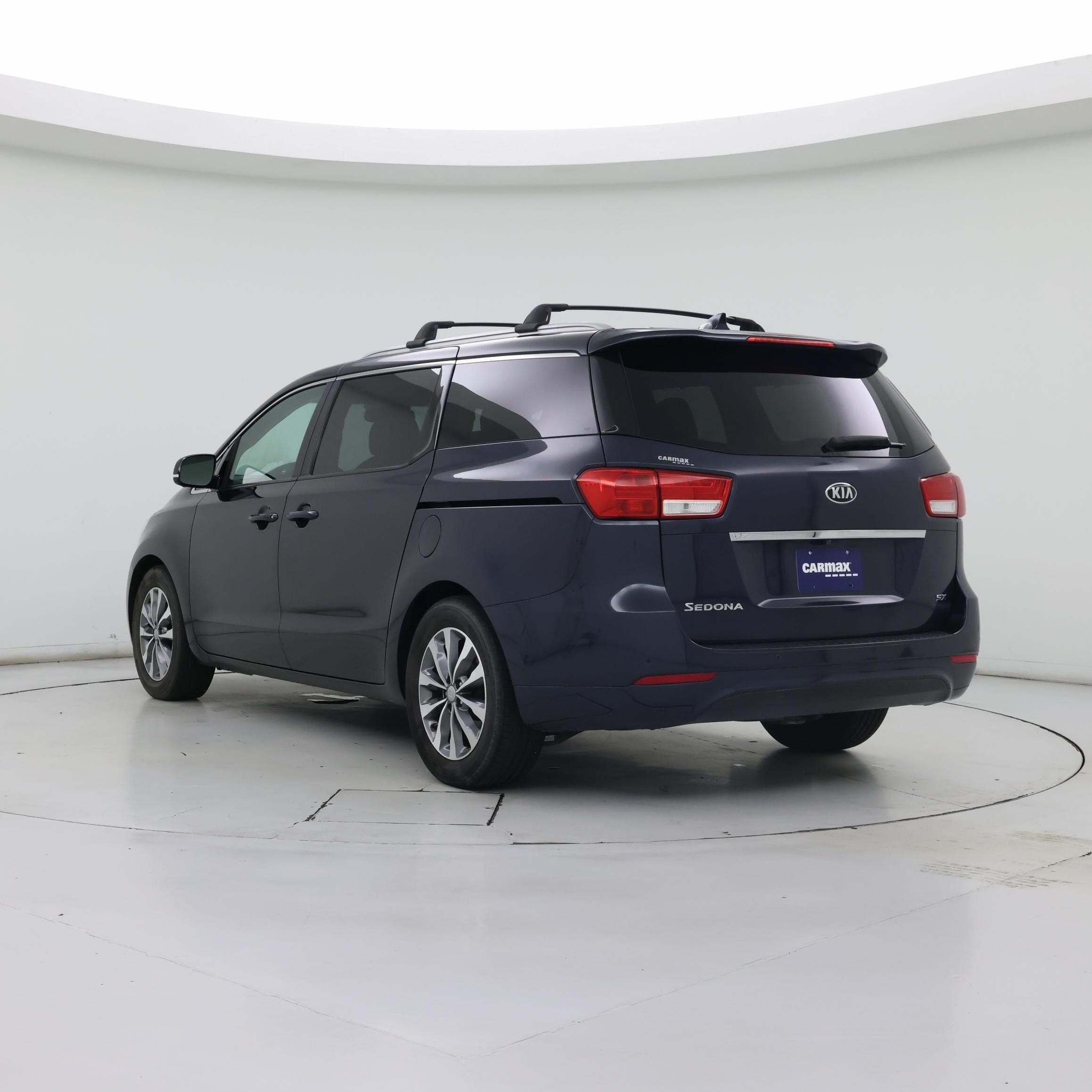 Thumbnail: 2016 Kia Sedona - 2