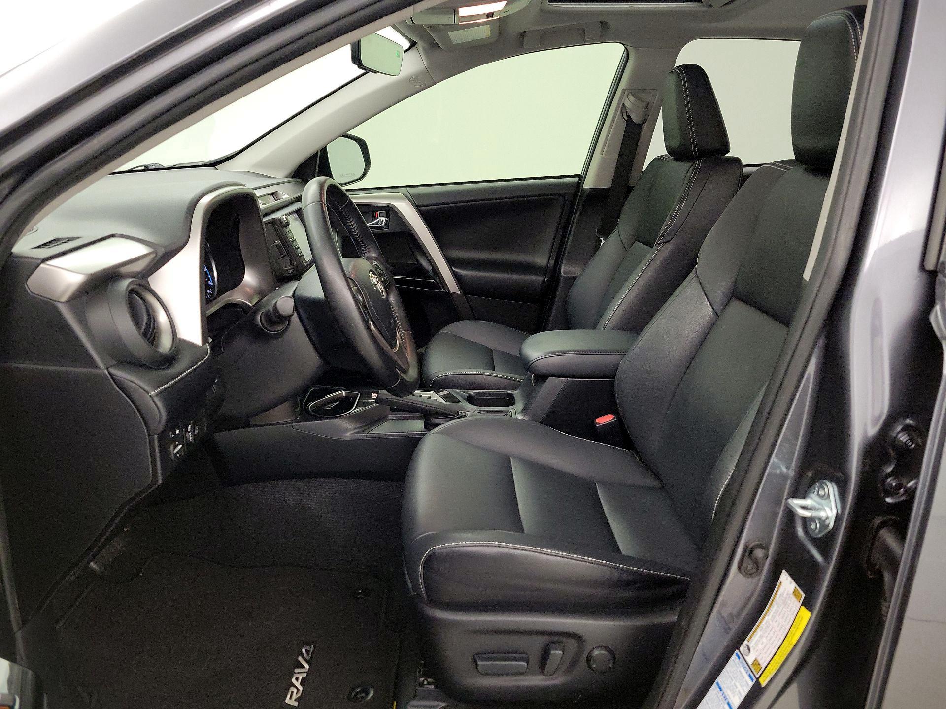 Thumbnail: 2017 Toyota RAV4 - 11