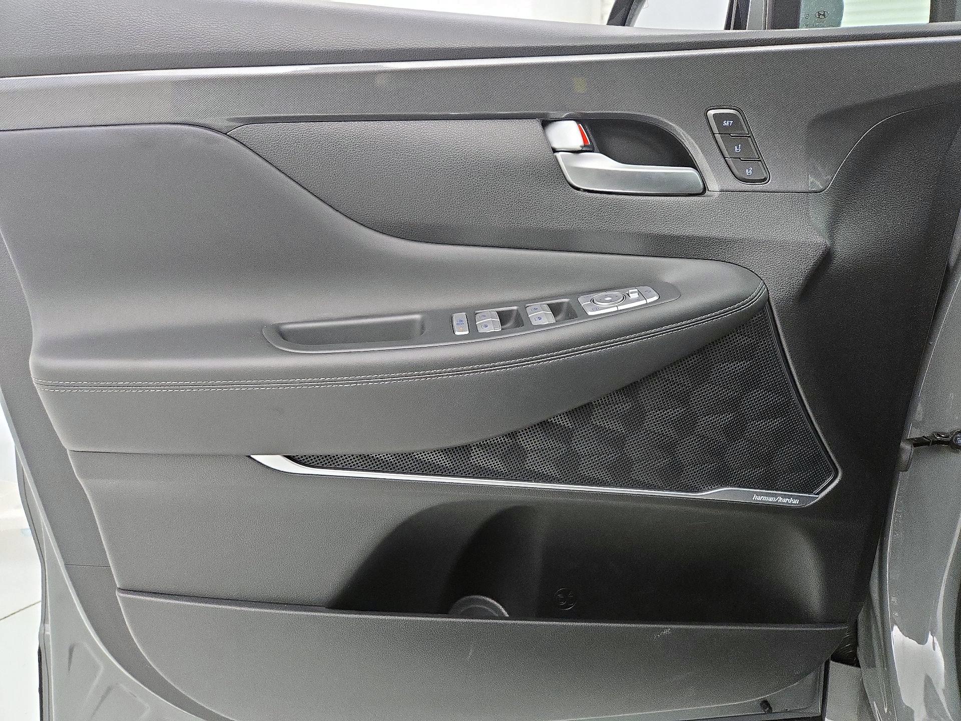 Thumbnail: 2022 Hyundai Santa Fe - 12