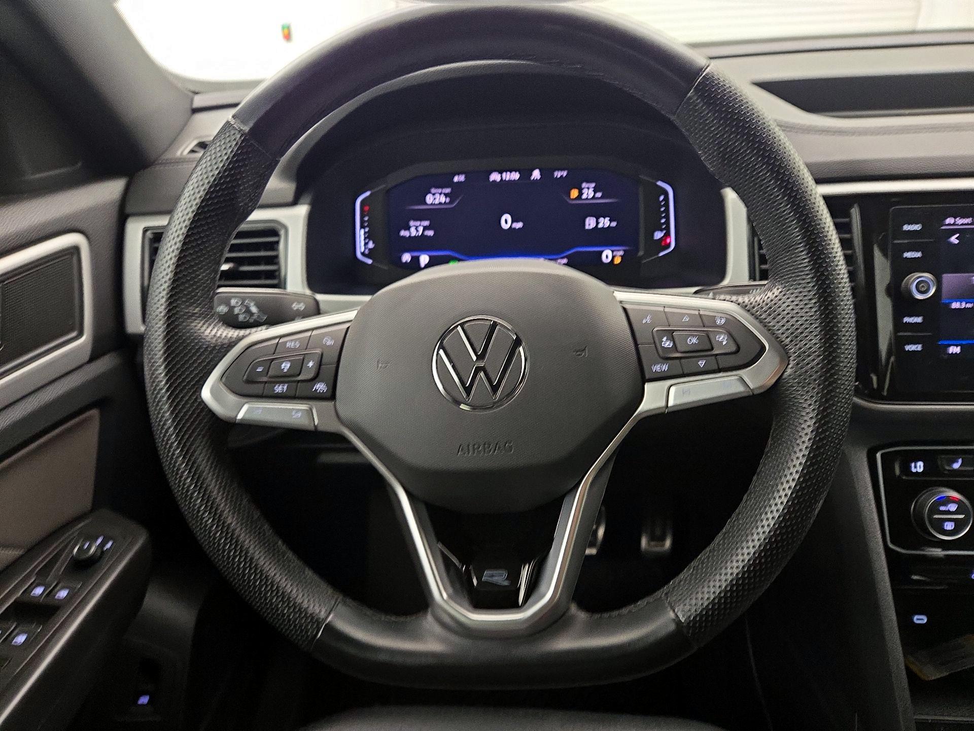 Thumbnail: 2023 Volkswagen Atlas - 10
