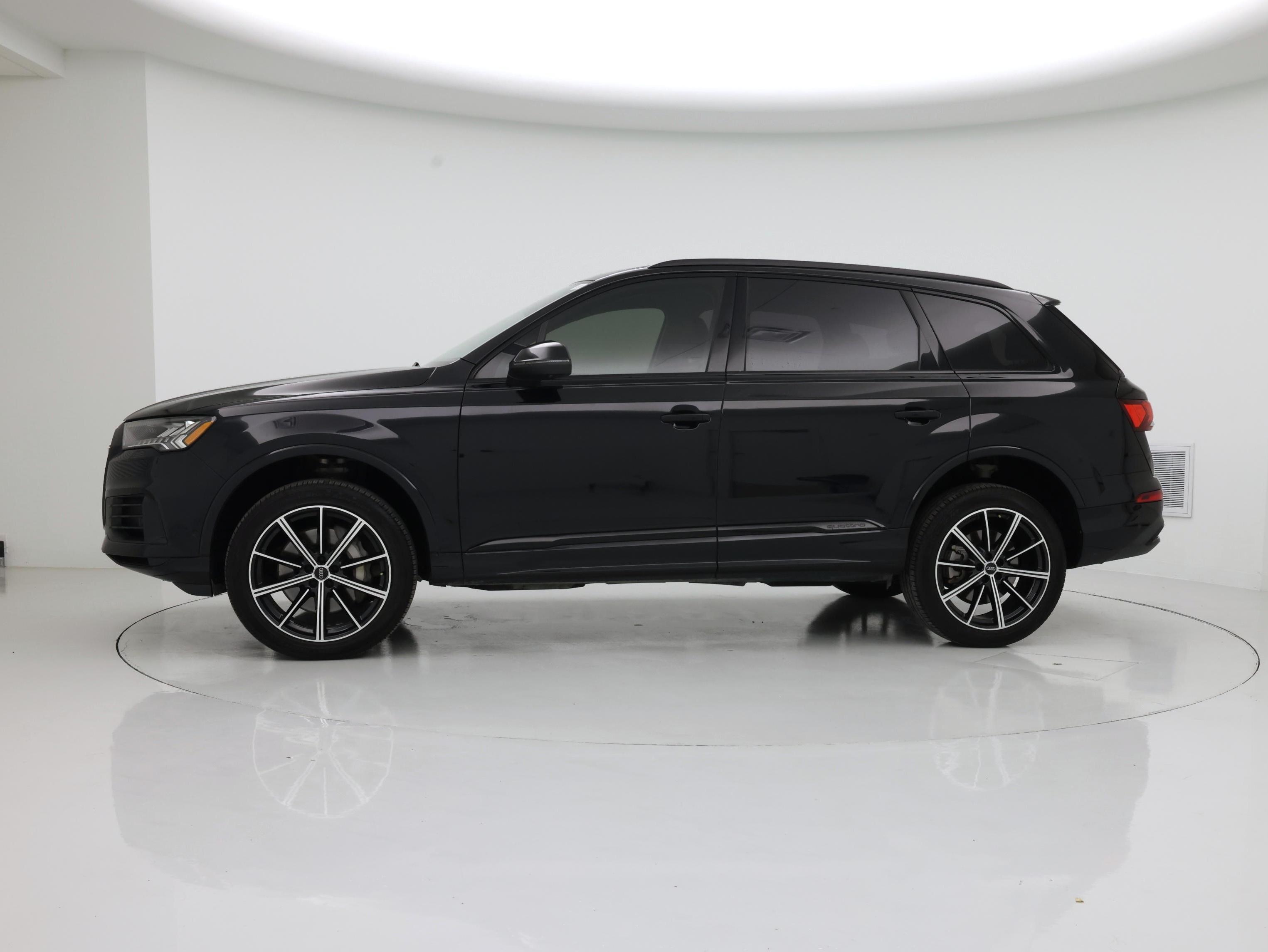 Thumbnail: 2020 Audi Q7 - 3