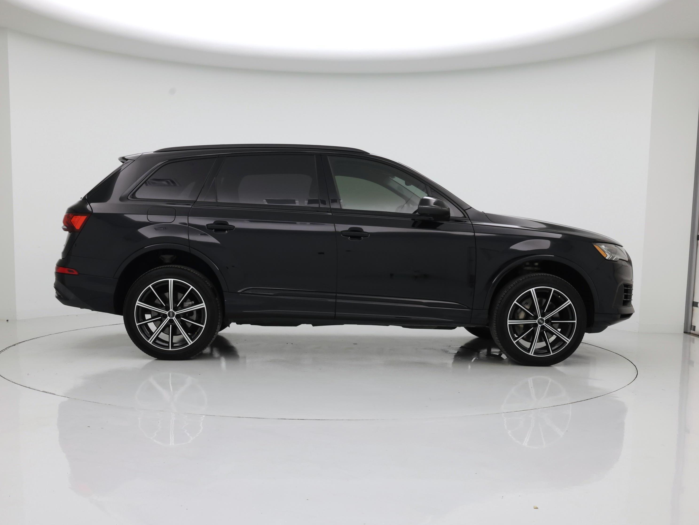 Thumbnail: 2020 Audi Q7 - 7