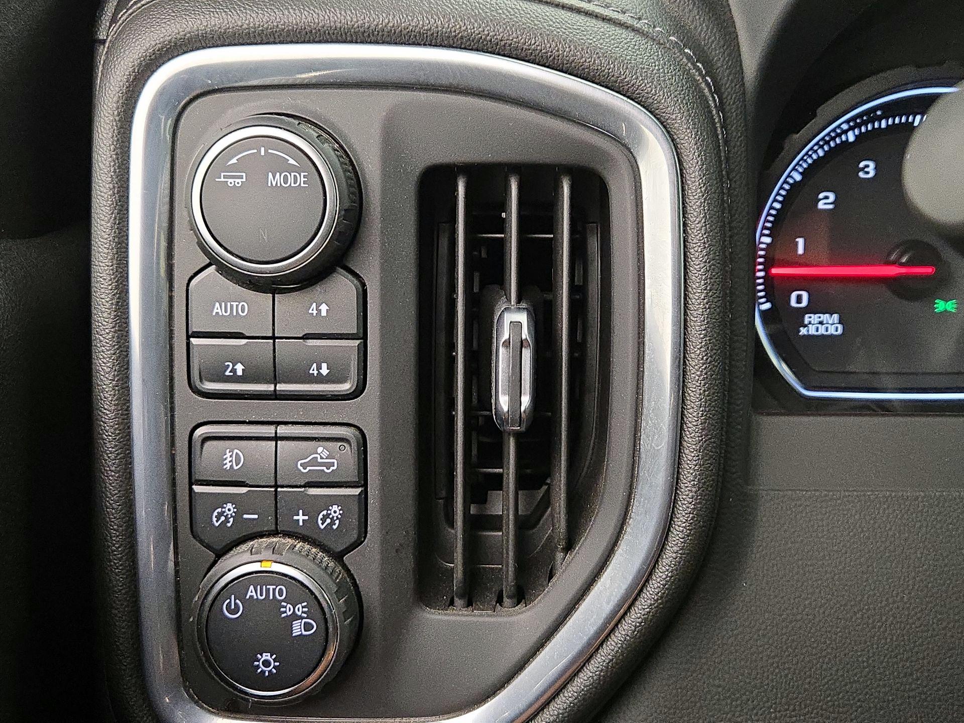 Thumbnail: 2021 Chevrolet Silverado 1500 - 13