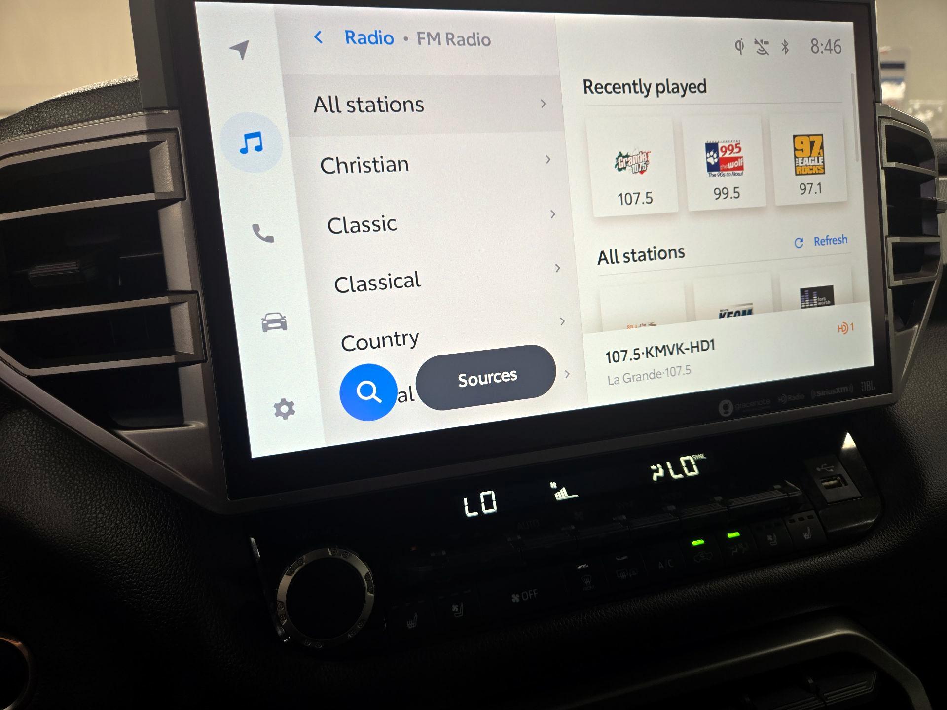 Thumbnail: 2023 Toyota Tundra - 15